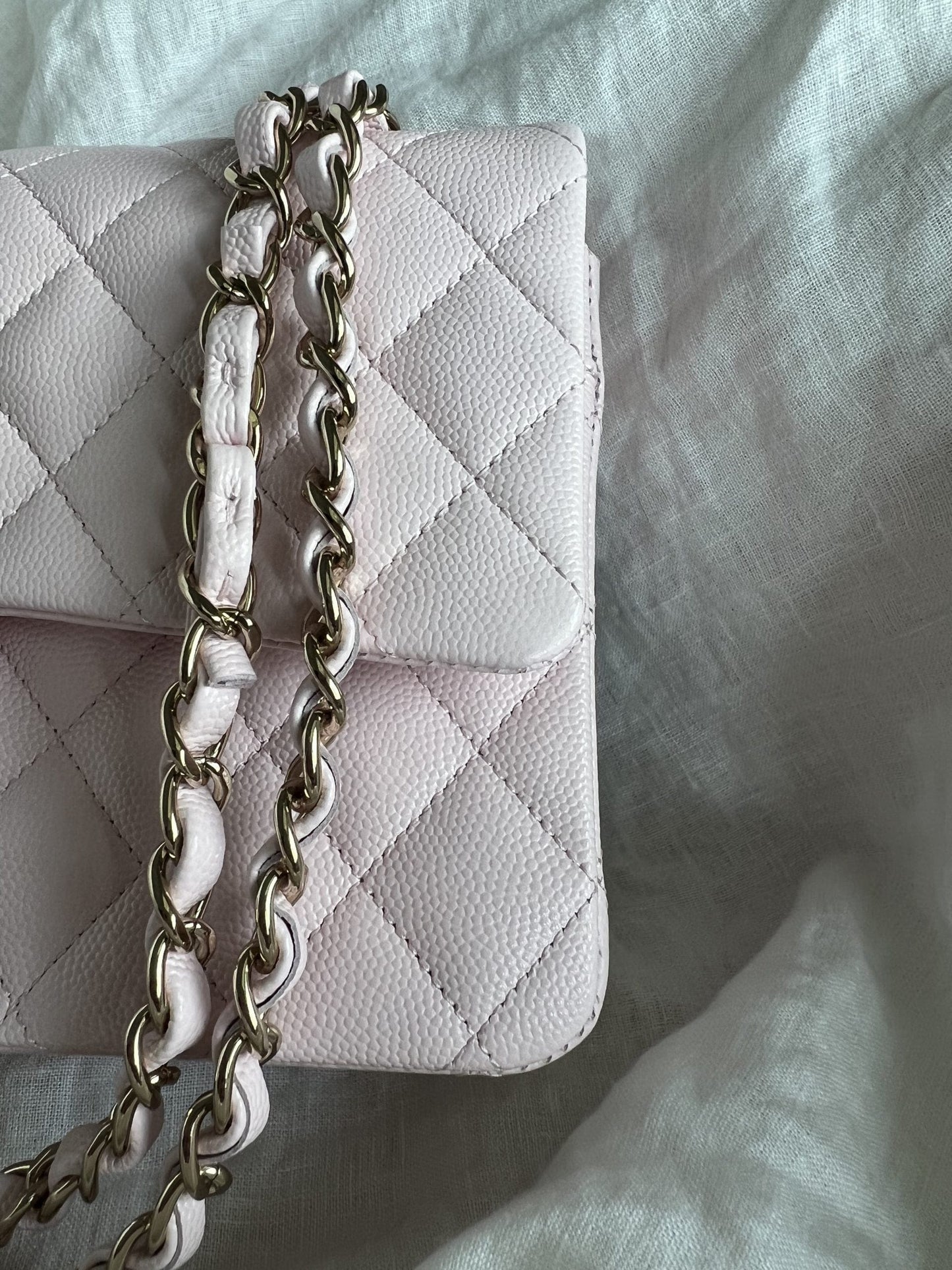 22P Light Pink Caviar Quilted Classic Flap Medium LGHW