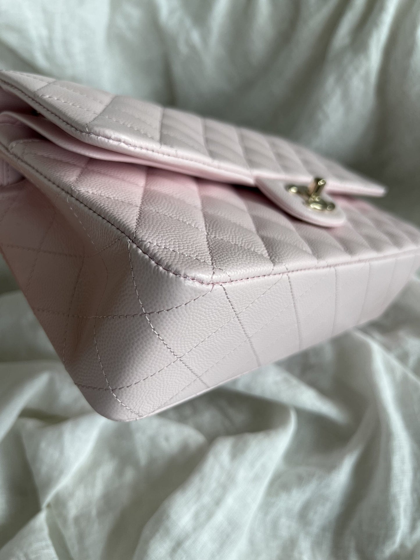 22P Light Pink Caviar Quilted Classic Flap Medium LGHW