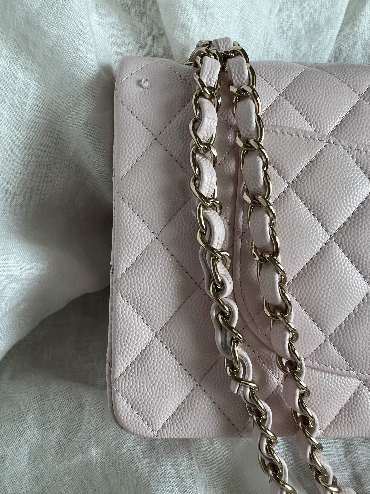 22P Light Pink Caviar Quilted Classic Flap Medium LGHW