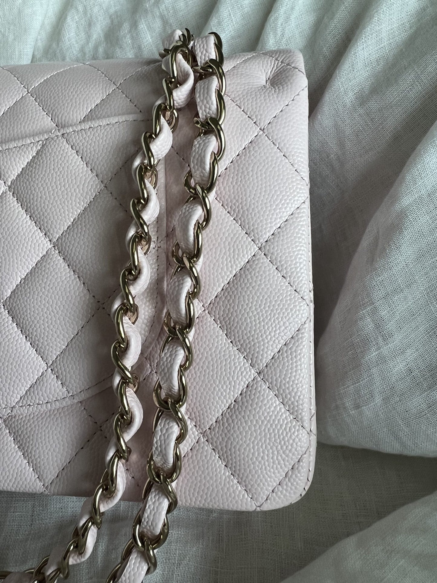 22P Light Pink Caviar Quilted Classic Flap Medium LGHW