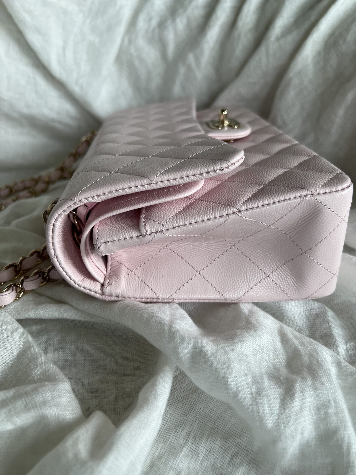 22P Light Pink Caviar Quilted Classic Flap Medium LGHW