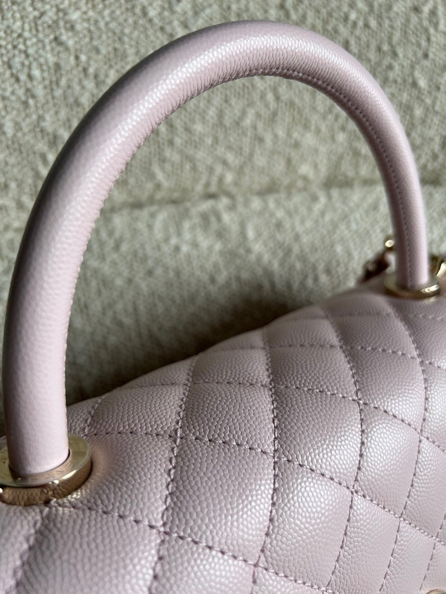 22P Light Pink Caviar Quilted Coco Handle Medium LGHW
