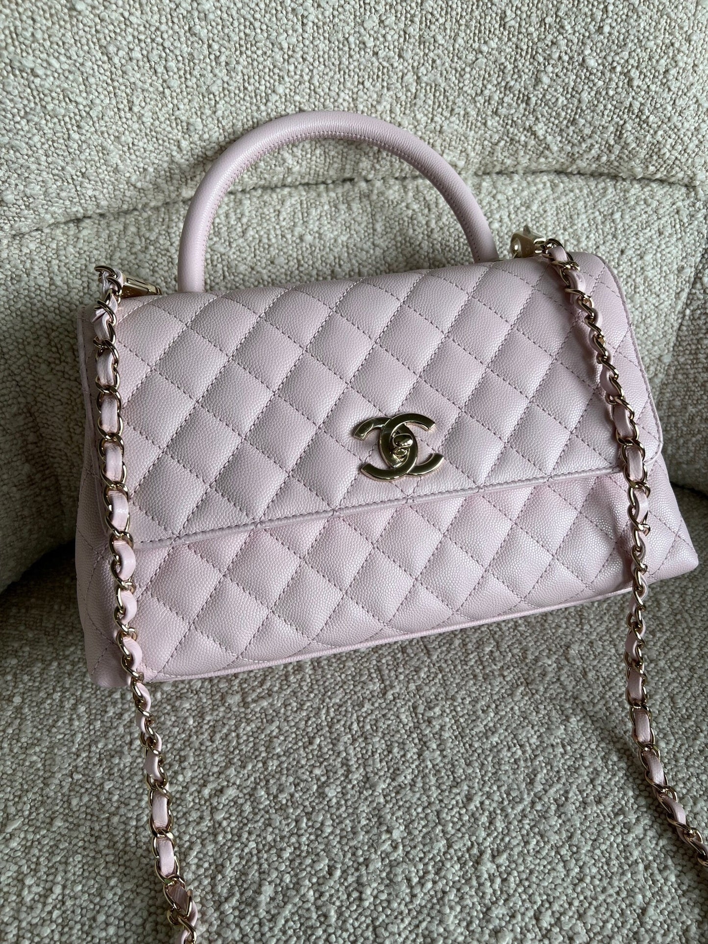 22P Light Pink Caviar Quilted Coco Handle Medium LGHW