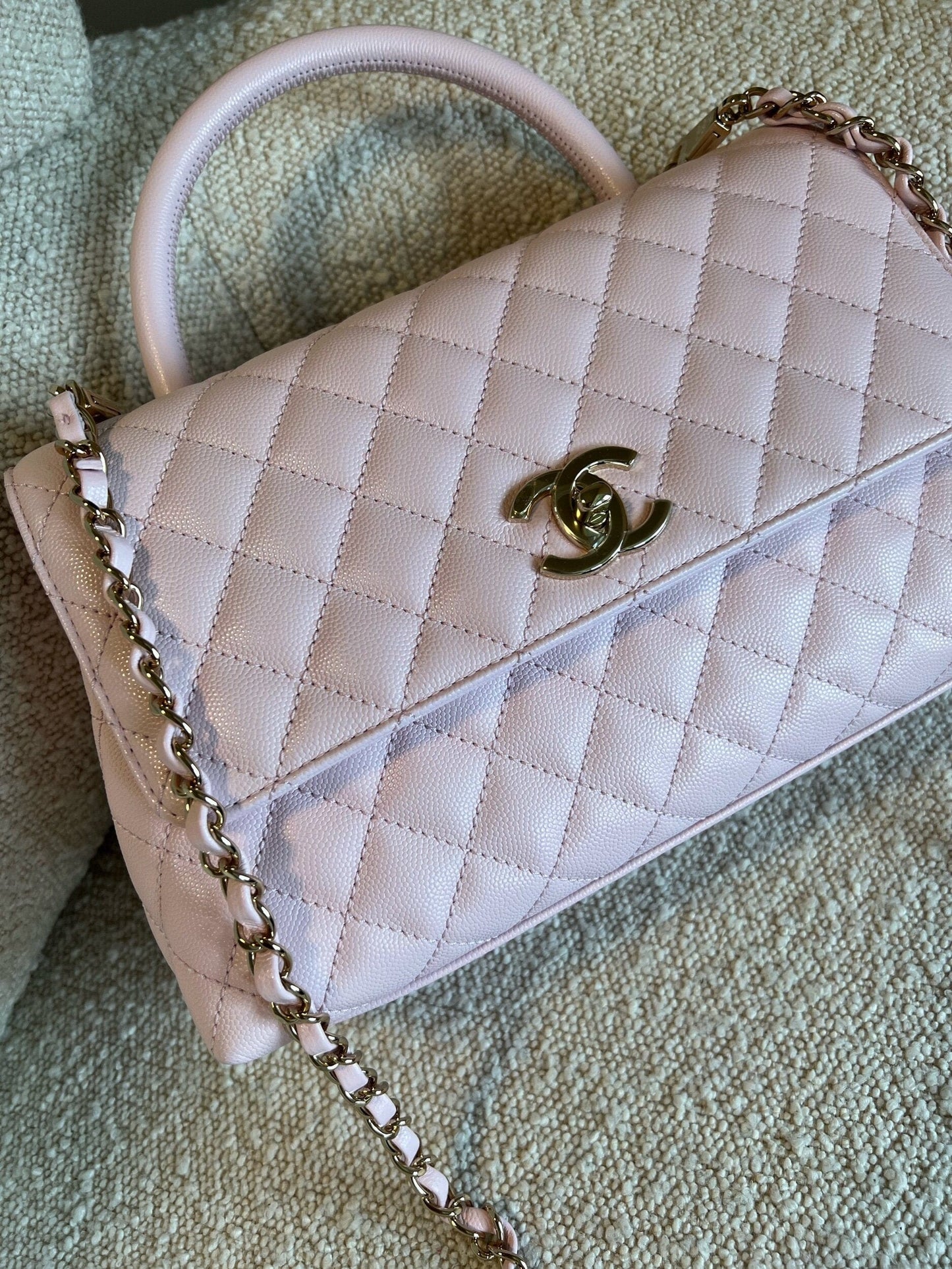 22P Light Pink Caviar Quilted Coco Handle Medium LGHW
