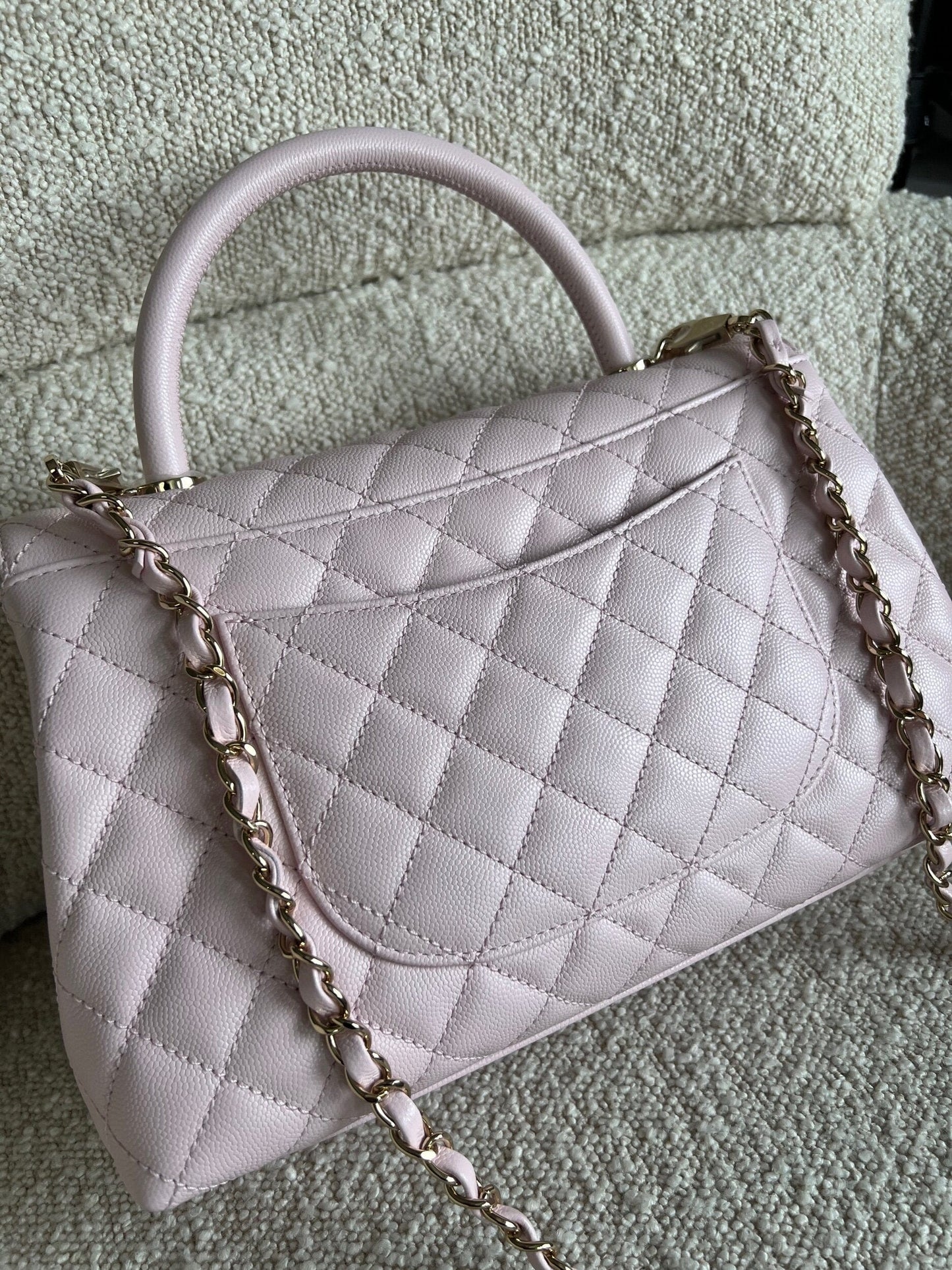 22P Light Pink Caviar Quilted Coco Handle Medium LGHW