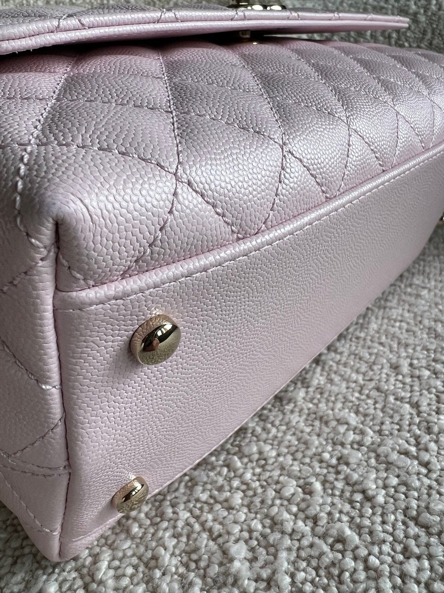 22P Light Pink Caviar Quilted Coco Handle Medium LGHW