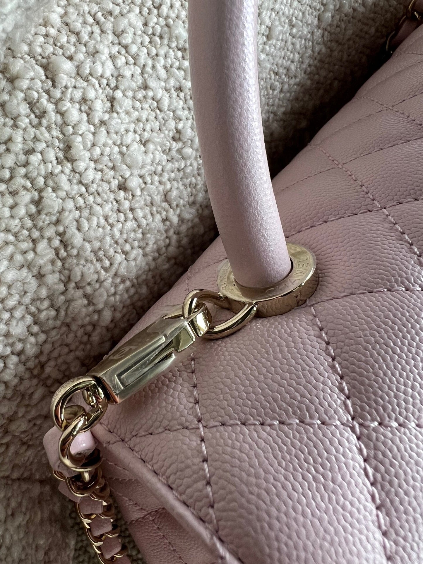 22P Light Pink Caviar Quilted Coco Handle Medium LGHW