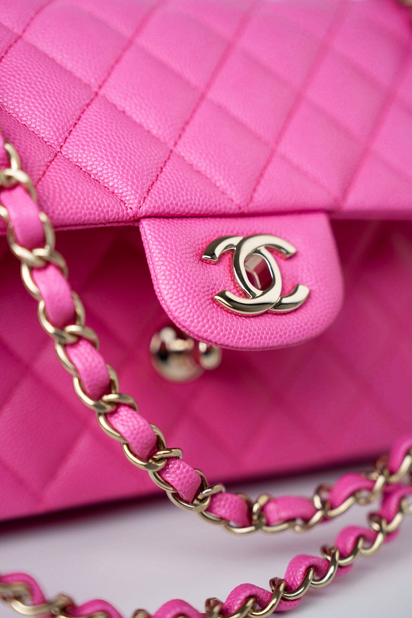 22P Pink Caviar Quilted Classic Flap Medium Light Gold Hardware