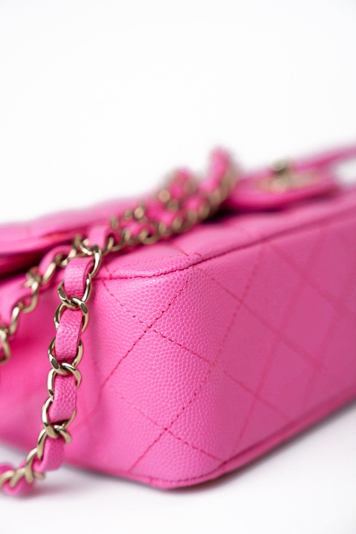 22P Pink Caviar Quilted Classic Flap Medium Light Gold Hardware