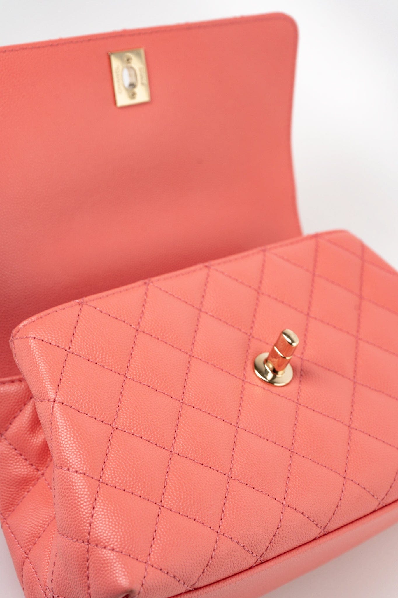 22P Pink Caviar Quilted Coco Handle Small LGHW