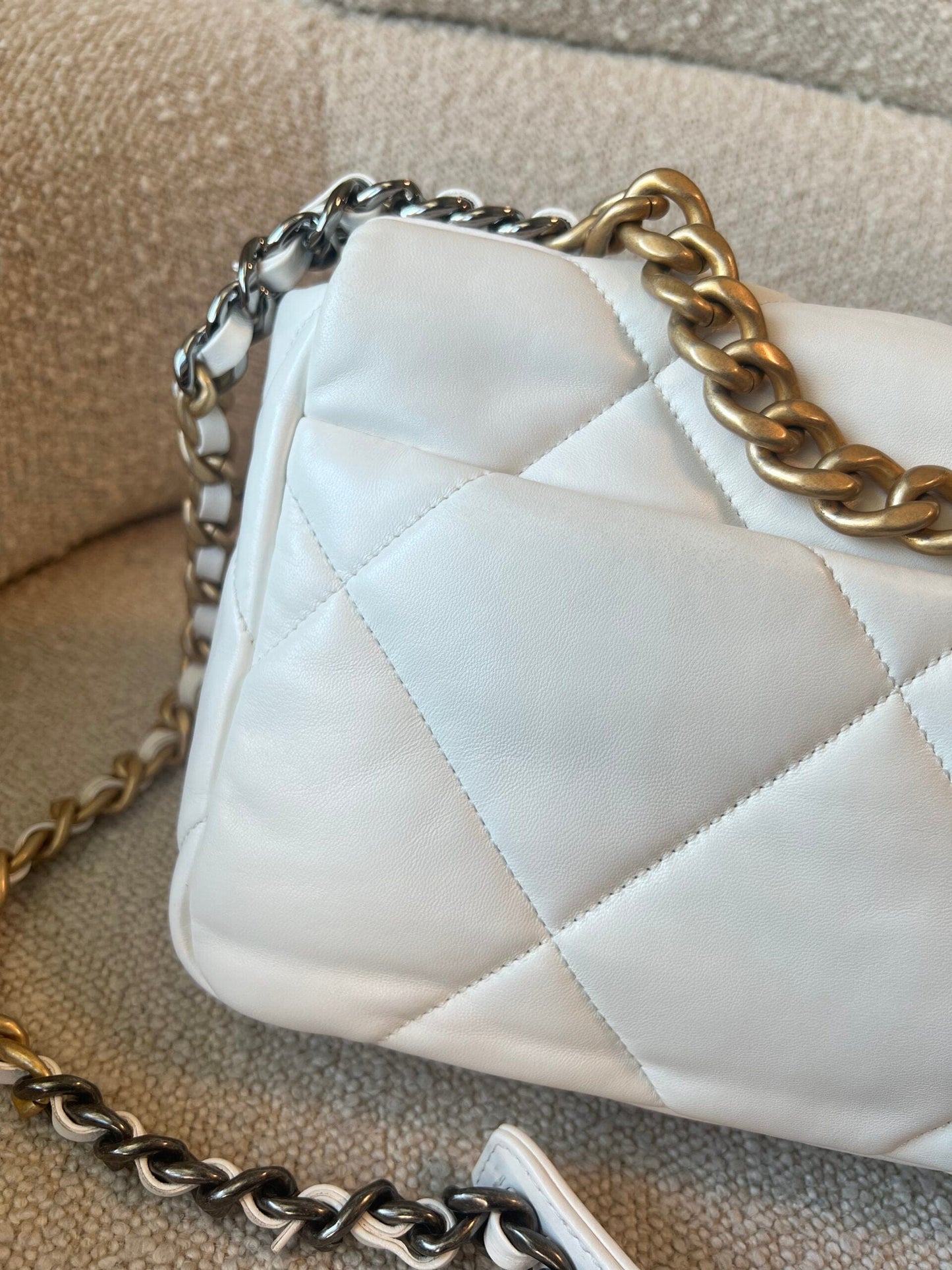 22P White Lambskin Quilted 19 Flap Small Mixed Hardware