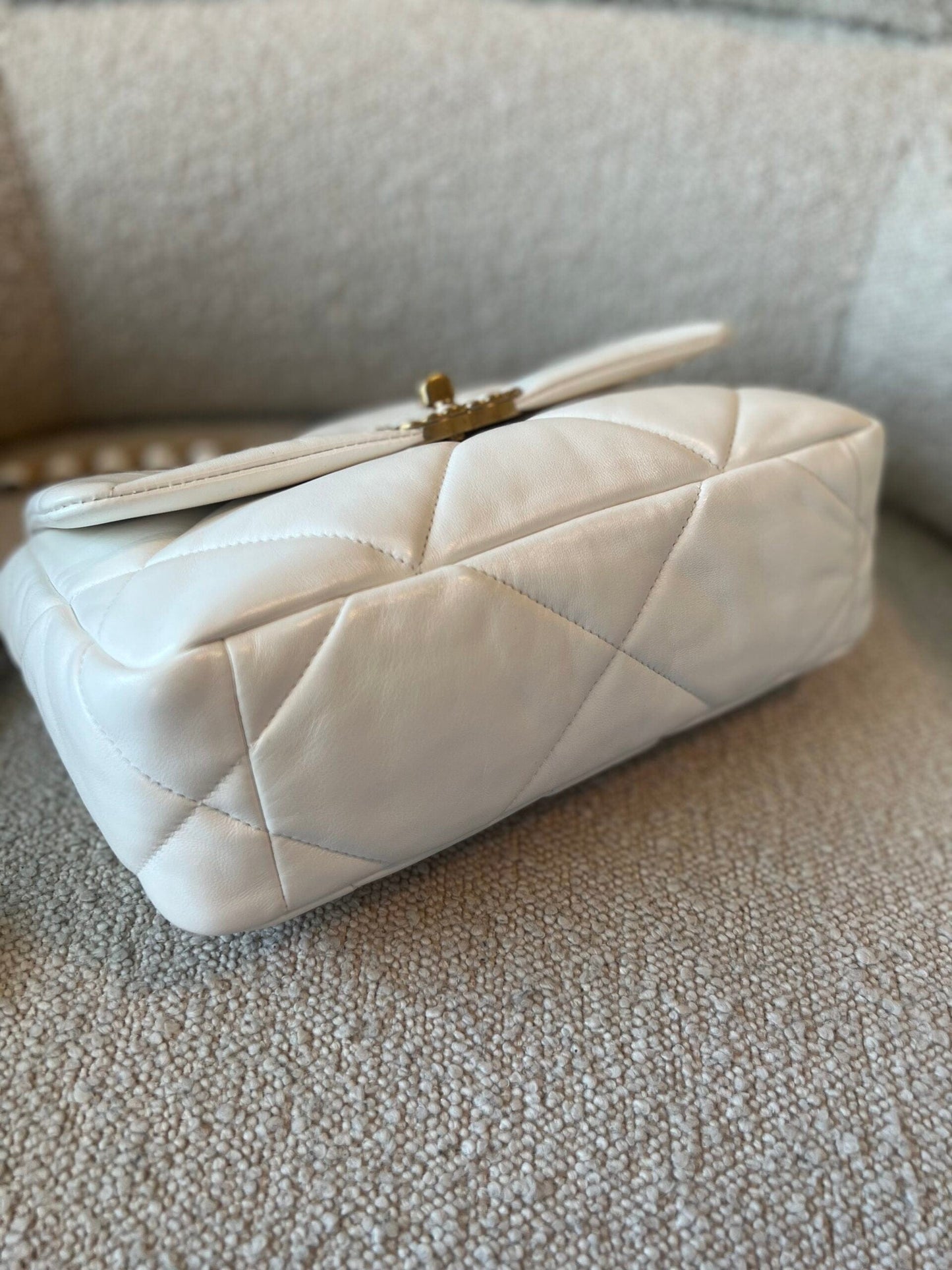 22P White Lambskin Quilted 19 Flap Small Mixed Hardware