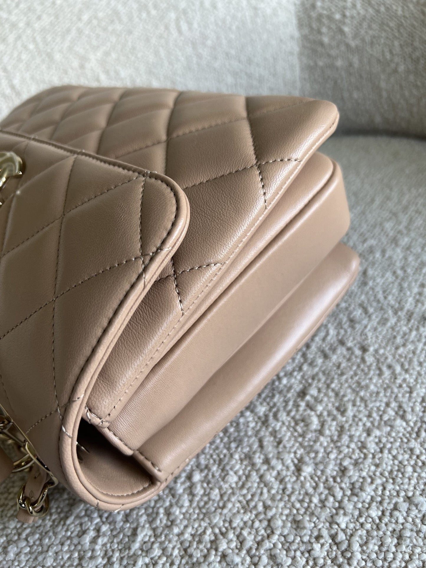 22S Beige Lambskin Quilted Trendy CC LGHW