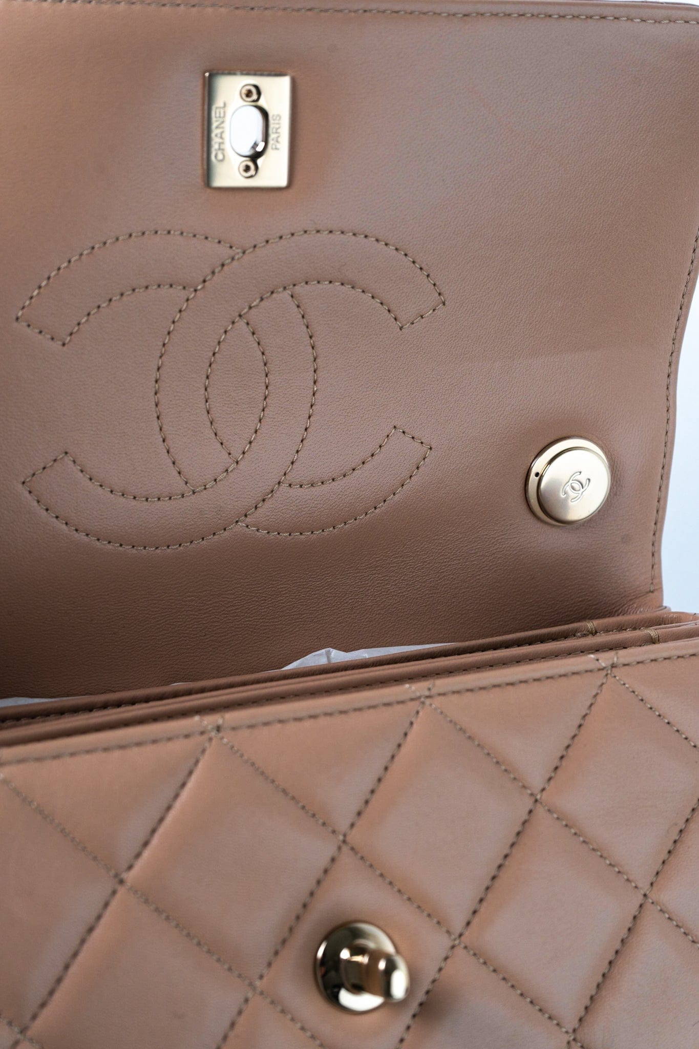 22S Beige / Light Caramel Lambskin Quilted Trendy CC Small Light Gold Hardware