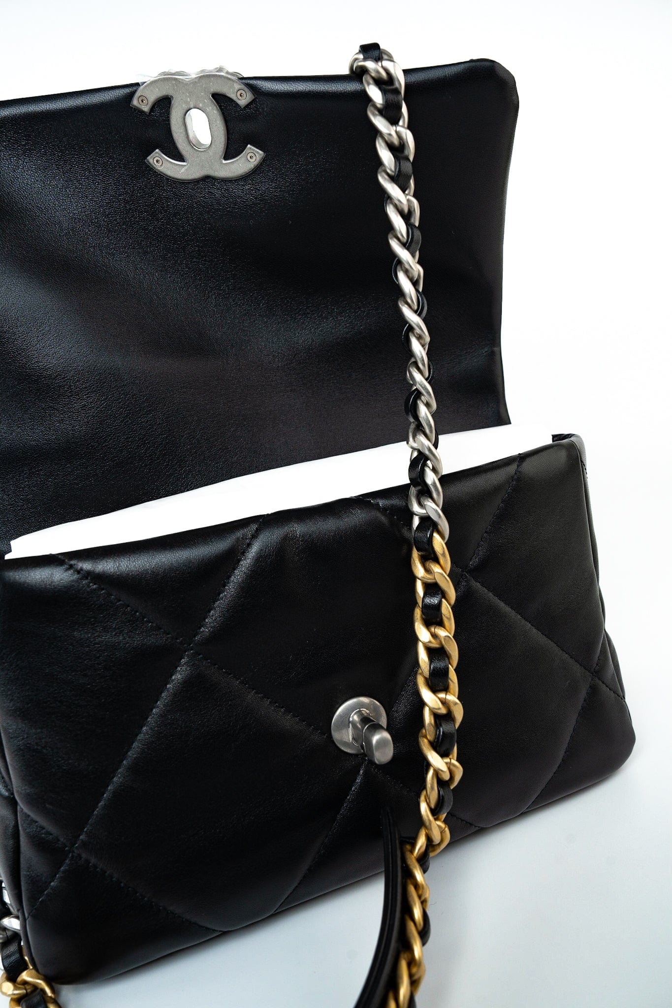 22S Black Lambskin Quilted 19 Flap Small Mixed Reverse Hardware