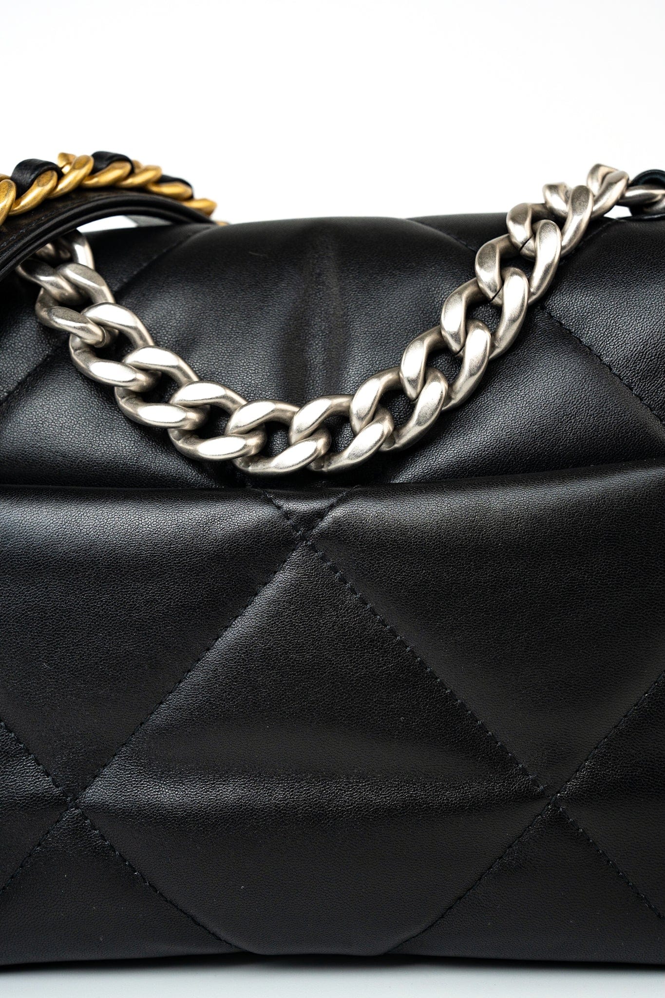 22S Black Lambskin Quilted 19 Flap Small Mixed Reverse Hardware