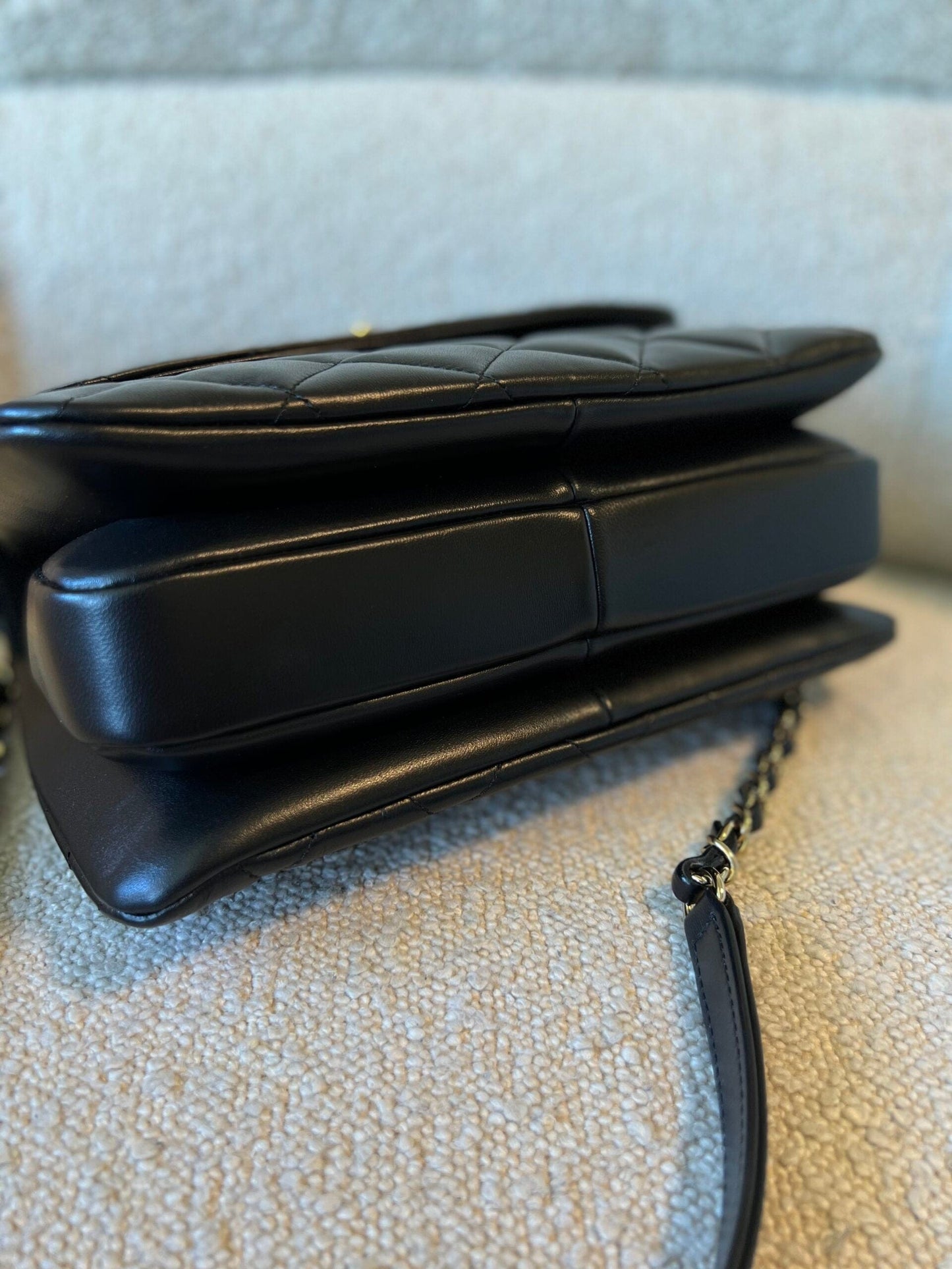 22S Black Lambskin Quilted Trendy CC Small LGHW