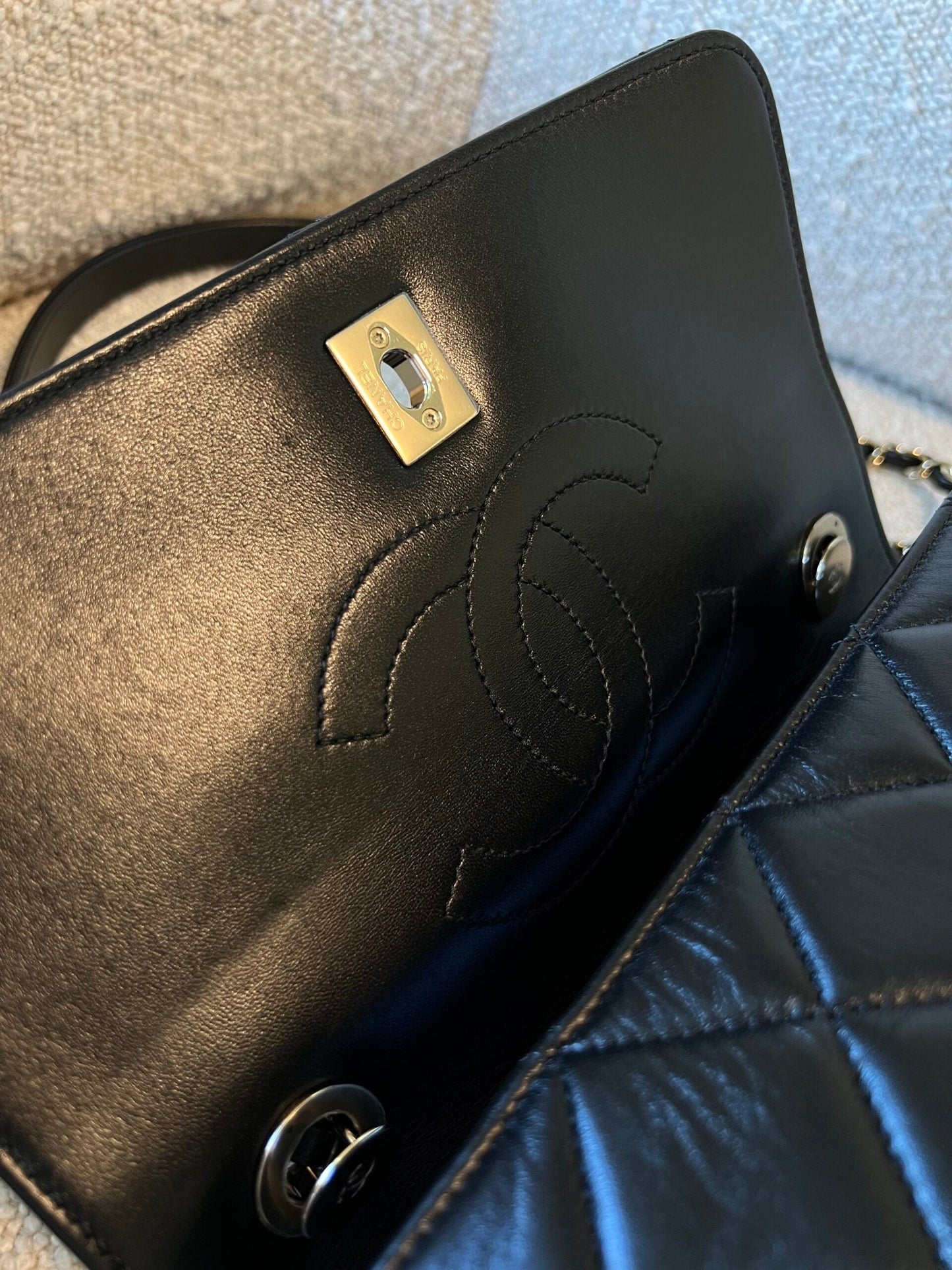 22S Black Lambskin Quilted Trendy CC Small LGHW