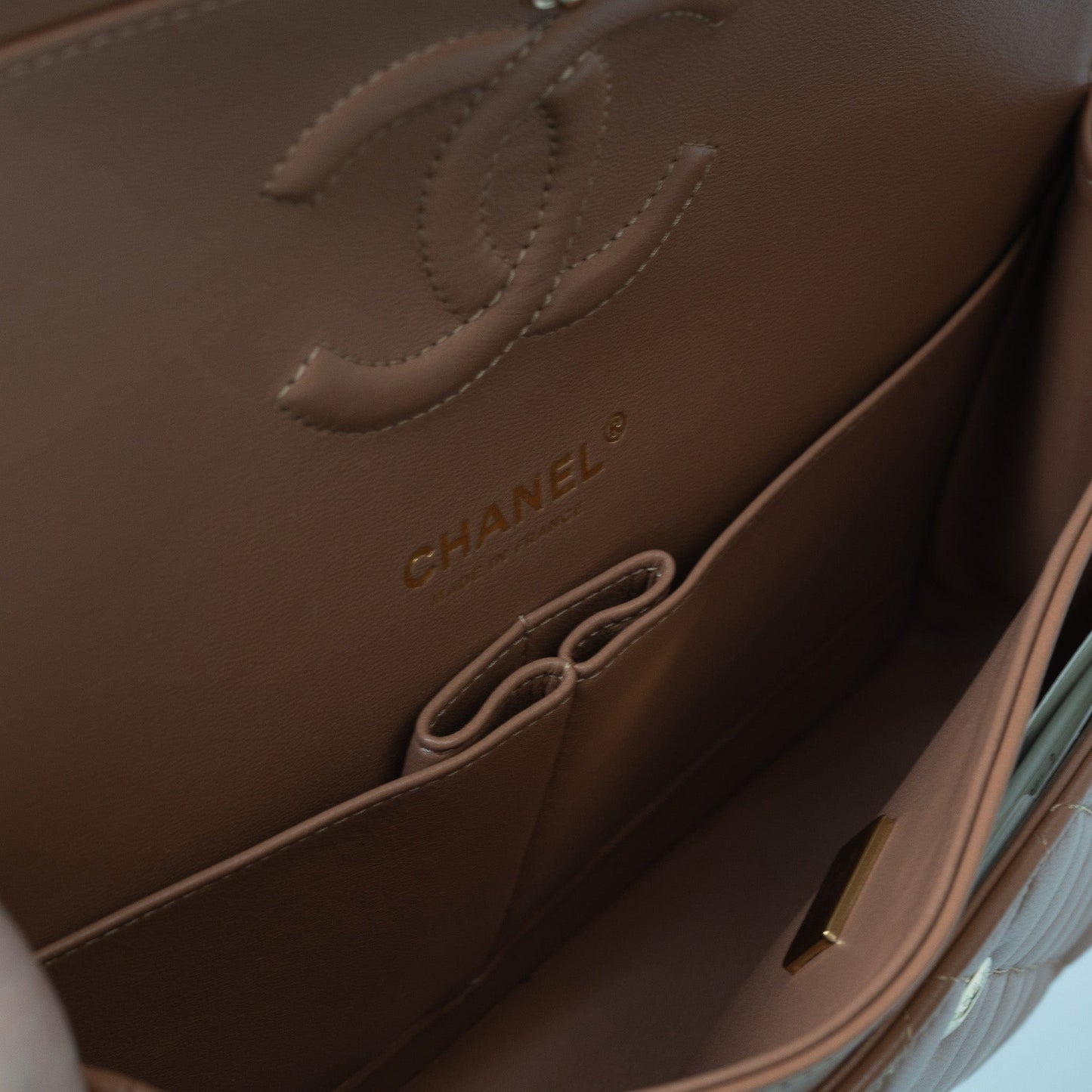 22S Caramel Lambskin Quilted Classic Flap Medium LGHW