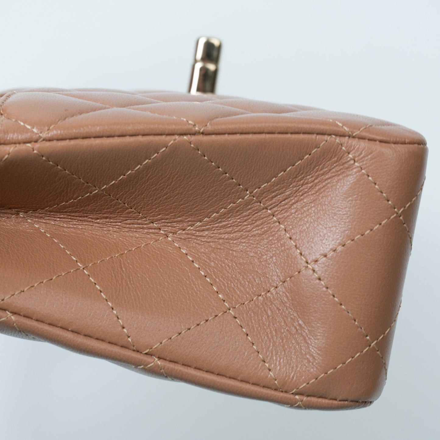 22S Caramel Lambskin Quilted Classic Flap Medium LGHW