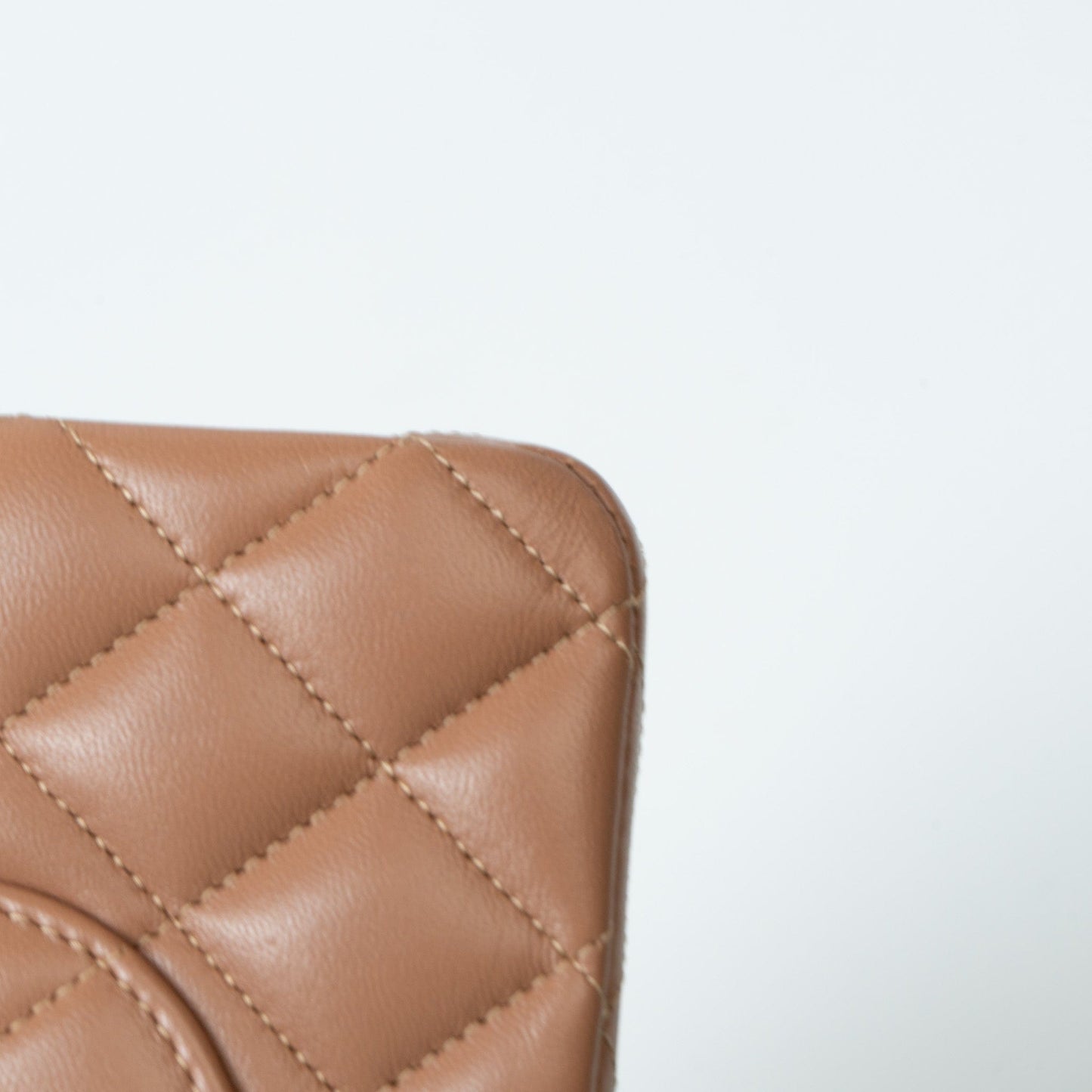 22S Caramel Lambskin Quilted Classic Flap Medium LGHW