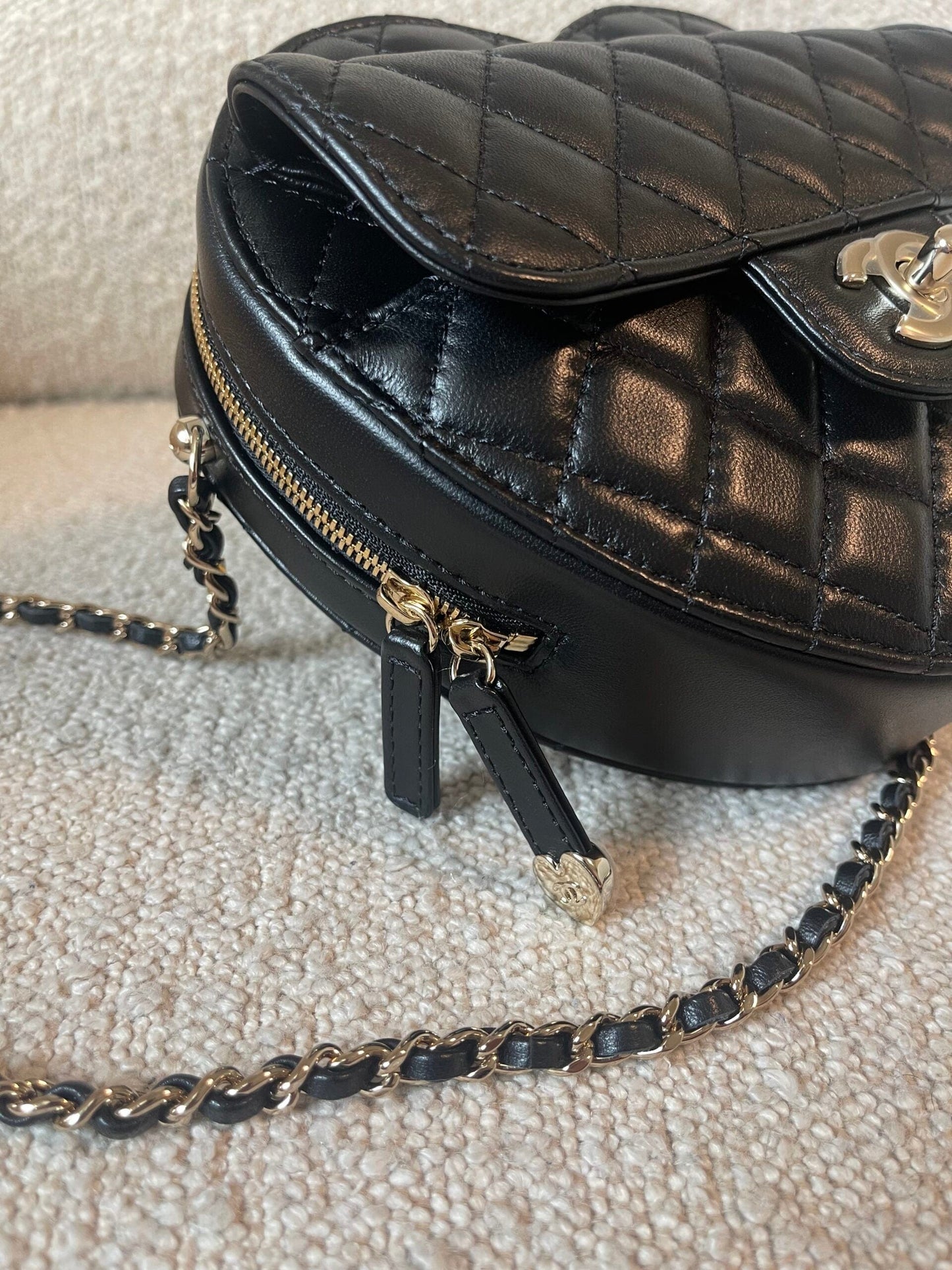 22S CC In Love Black Lambskin Quilted Large Heart Bag LGHW