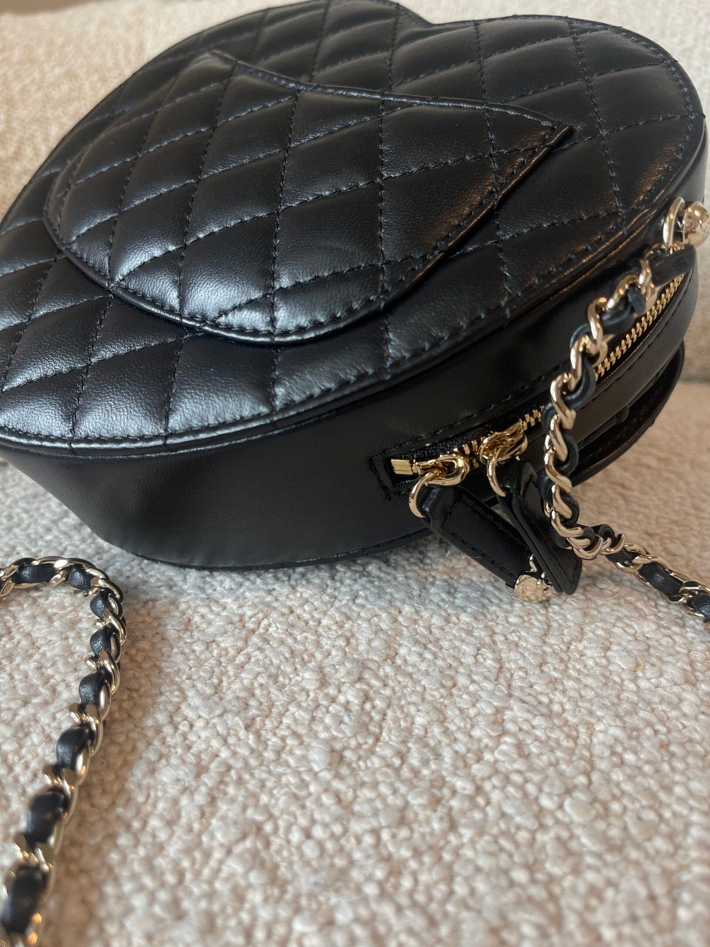 22S CC In Love Black Lambskin Quilted Large Heart Bag LGHW