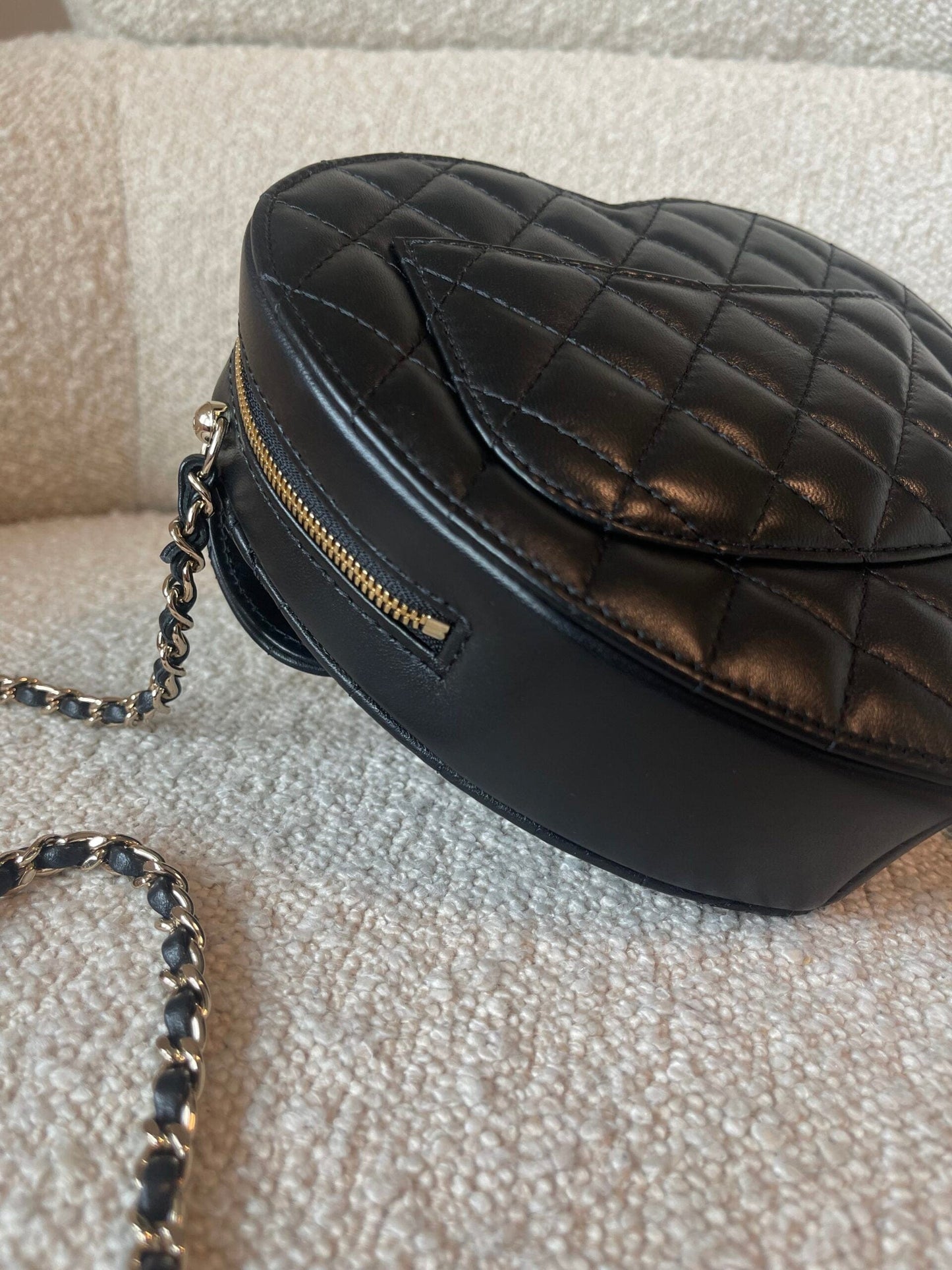 22S CC In Love Black Lambskin Quilted Large Heart Bag LGHW