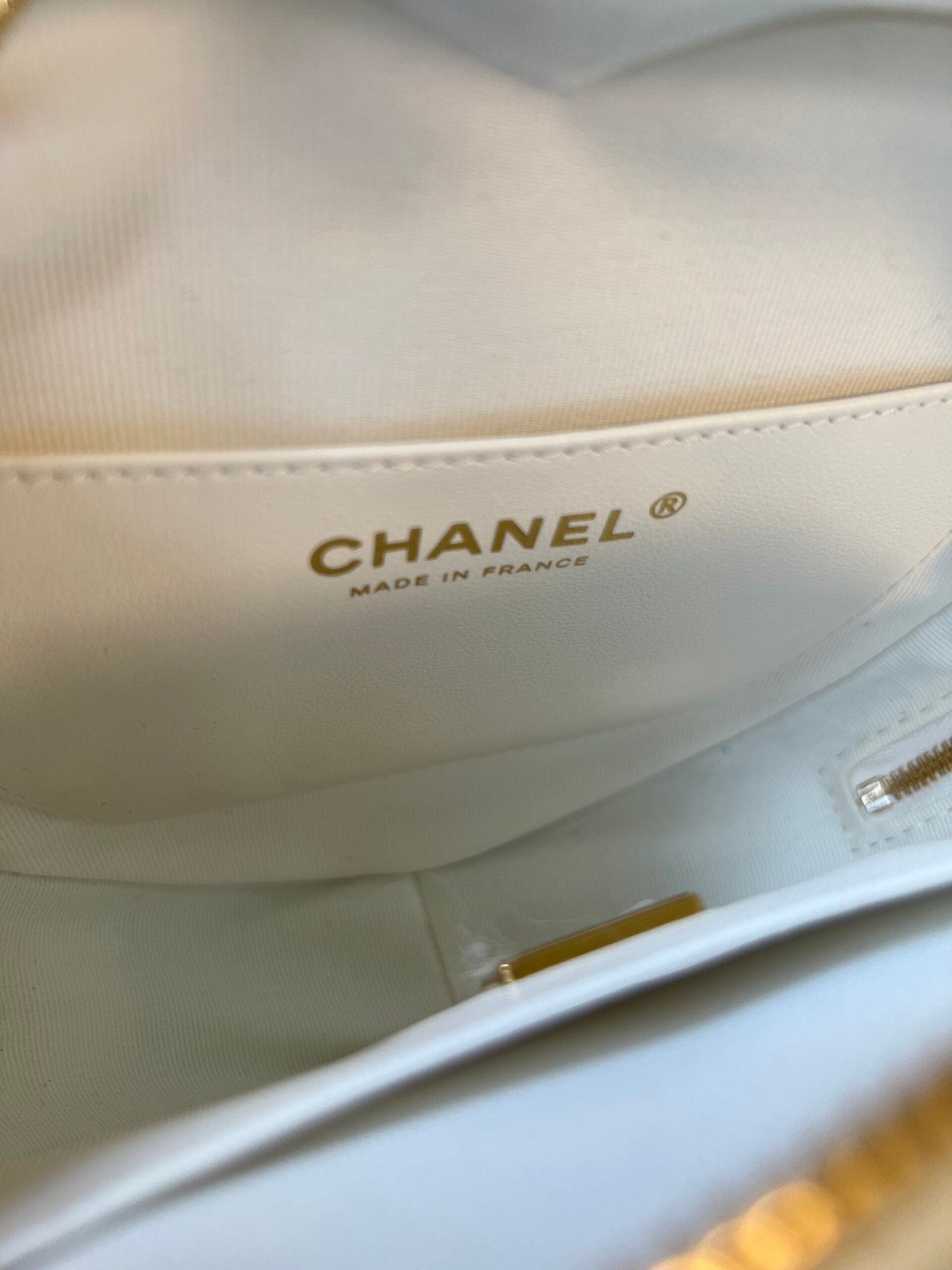 22S CC In Love White Lambskin Quilted Large Heart Bag LGHW