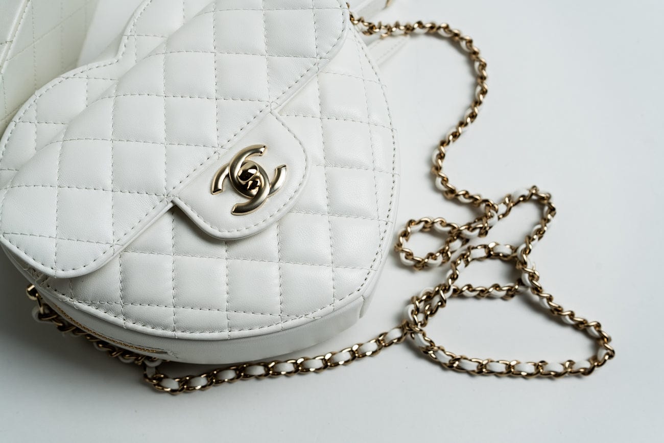 22S CC In Love White Lambskin Quilted Large Heart Bag LGHW