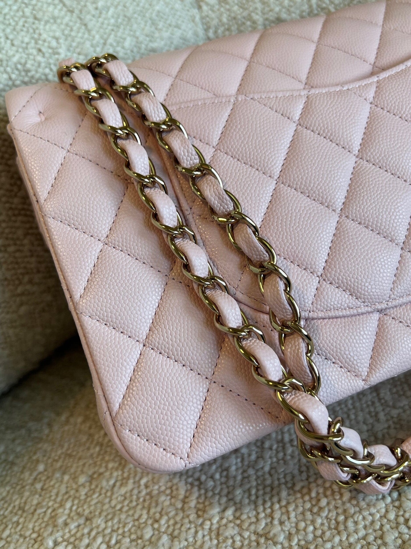 22S Light Pink Caviar Quilted Classic Flap Medium LGHW