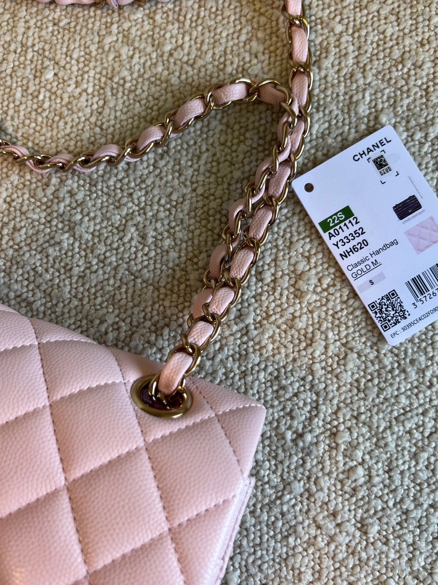 22S Light Pink Caviar Quilted Classic Flap Medium LGHW