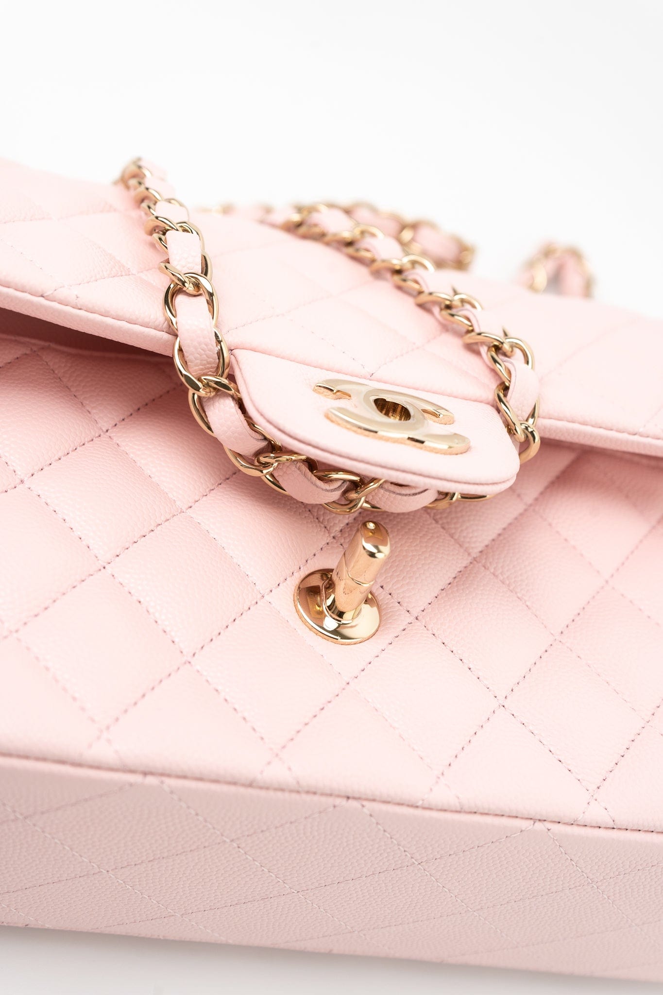 22S Light Pink Caviar Quilted Classic Flap Medium LGHW