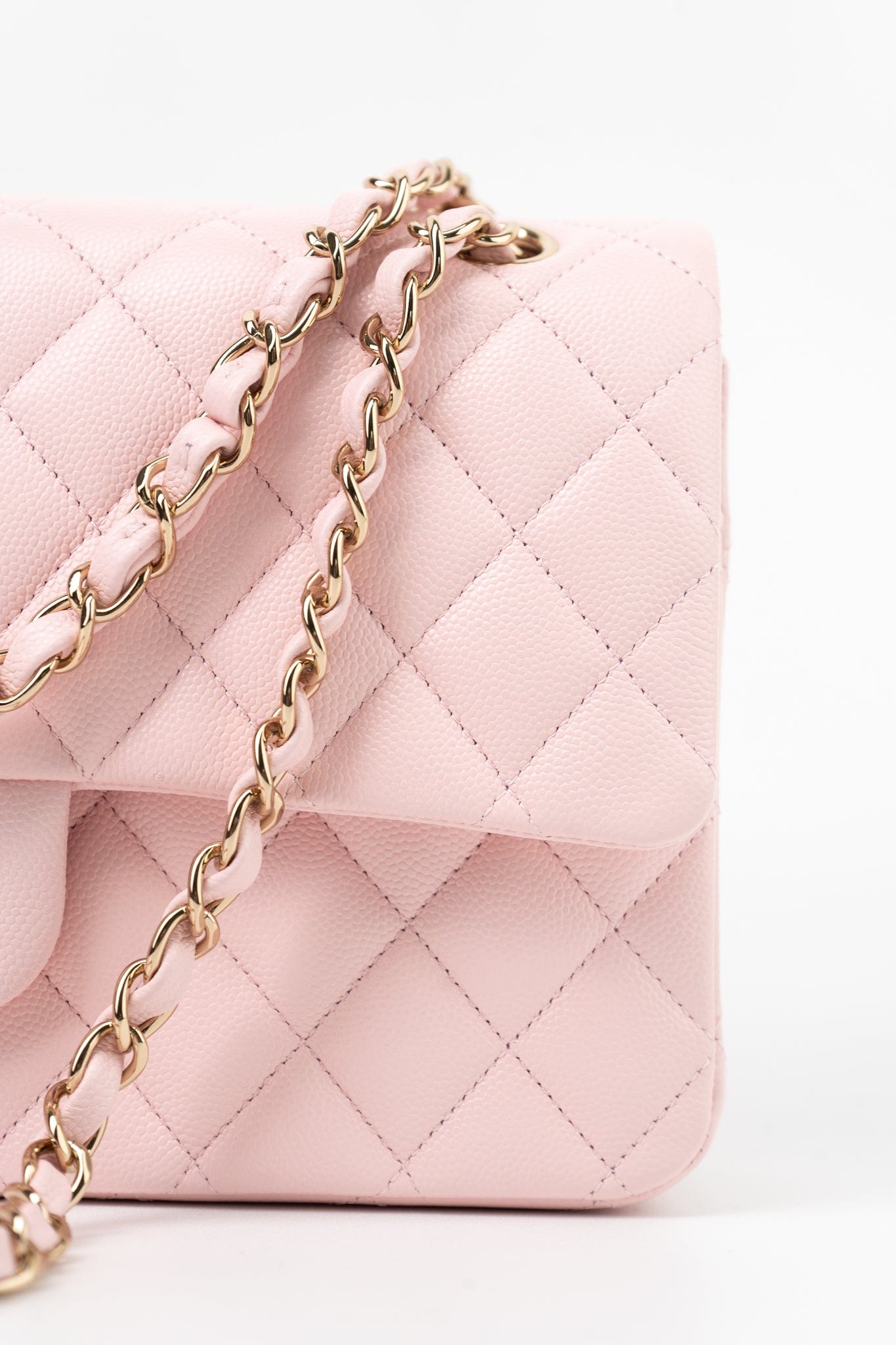 22S Light Pink Caviar Quilted Classic Flap Medium LGHW
