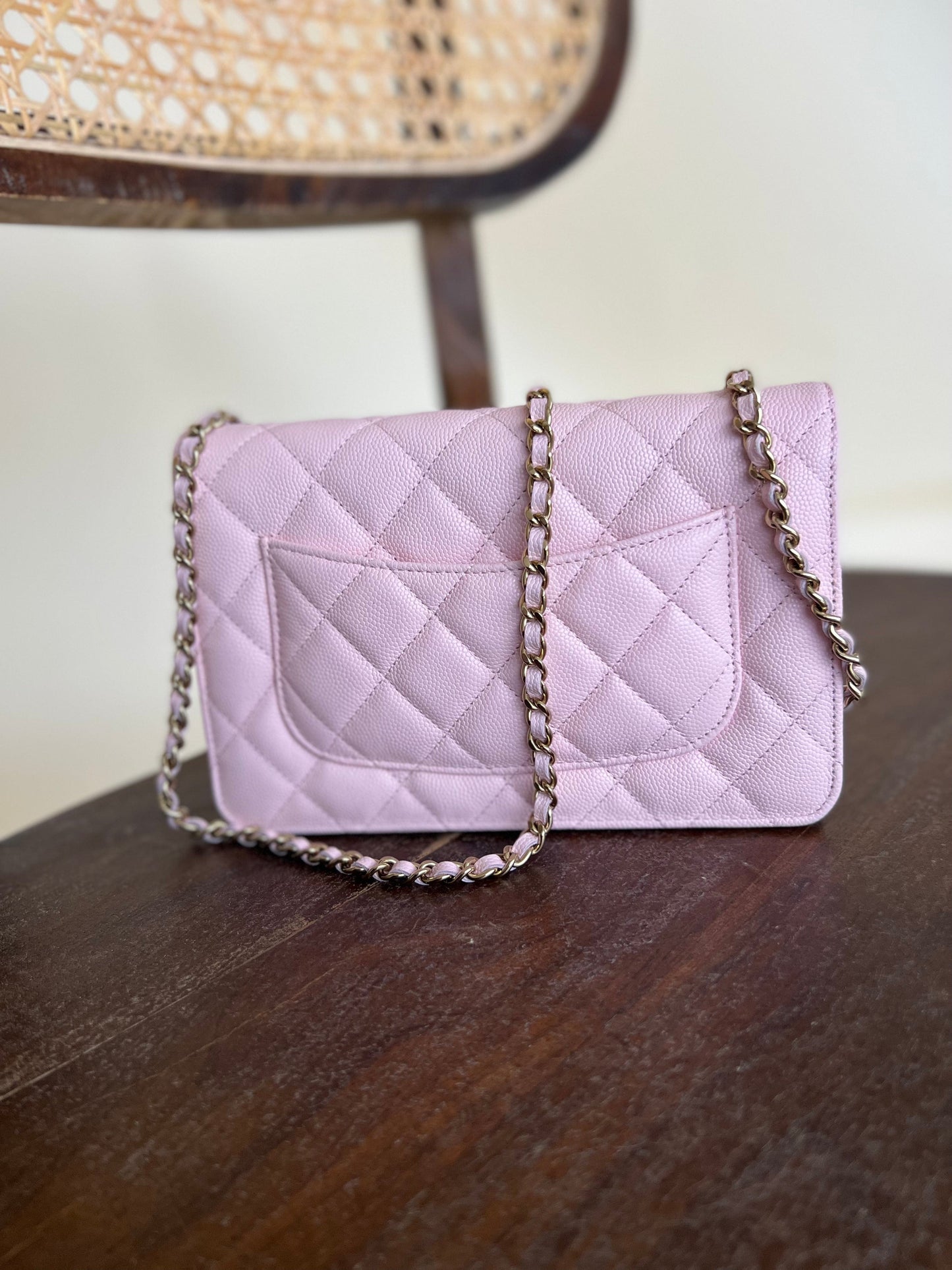 22S LIGHT PINK CAVIAR QUILTED WALLET ON CHAIN GHW (WOC)