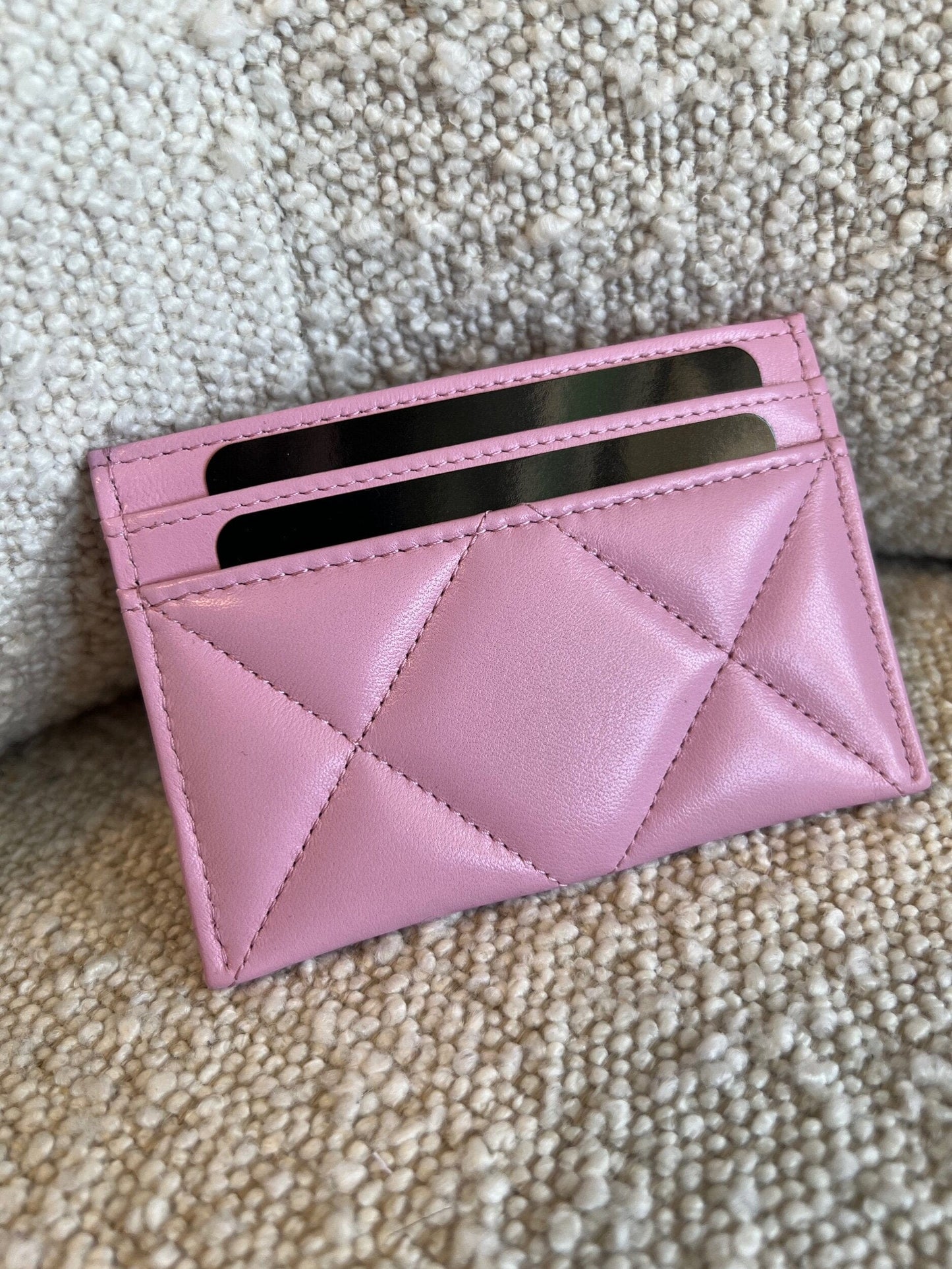 22S Pink 19 Flap Card Holder