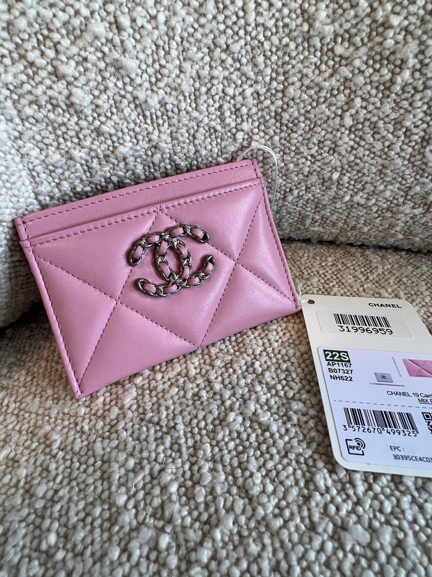 22S Pink 19 Flap Card Holder