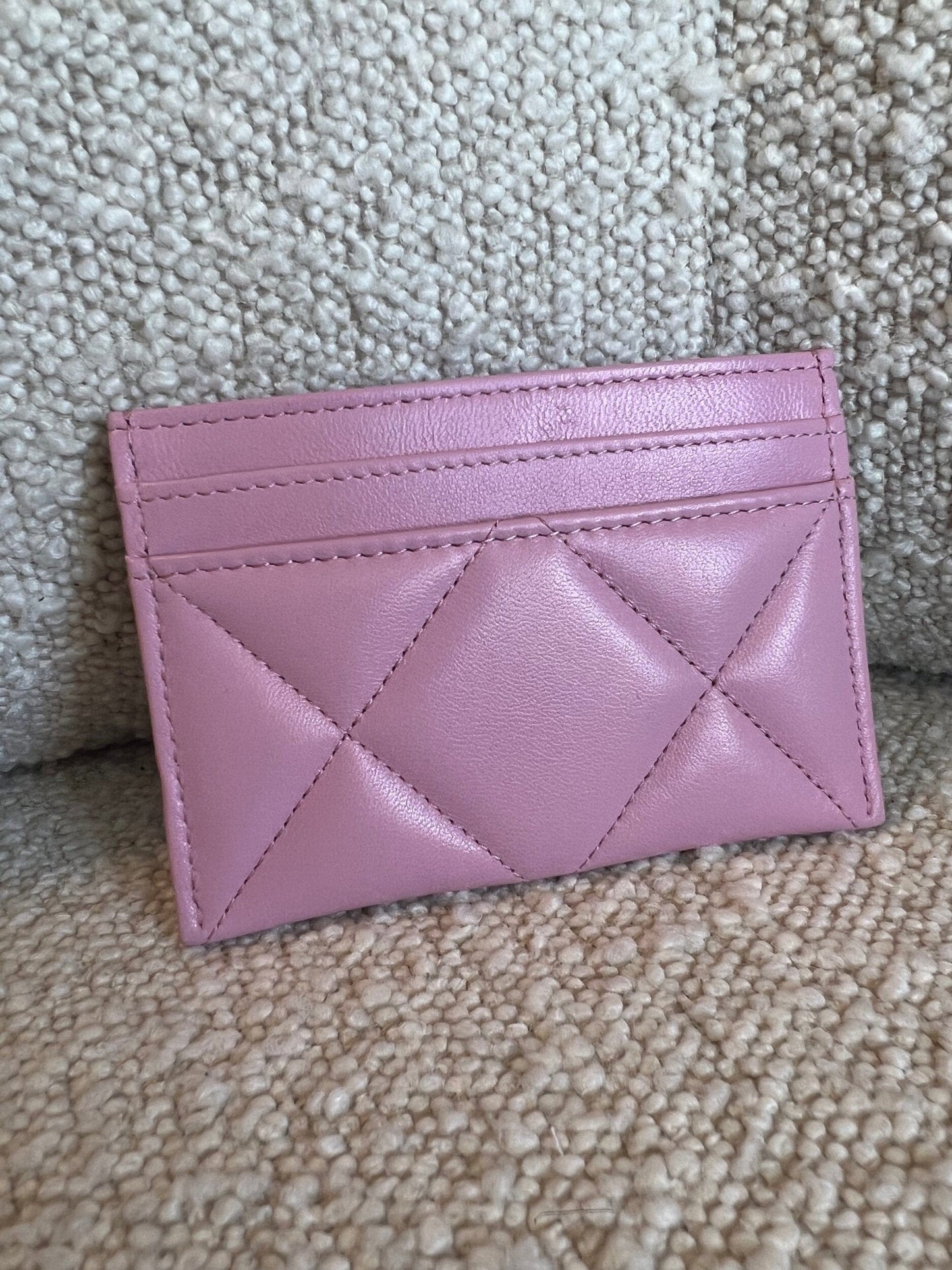 22S Pink 19 Flap Card Holder