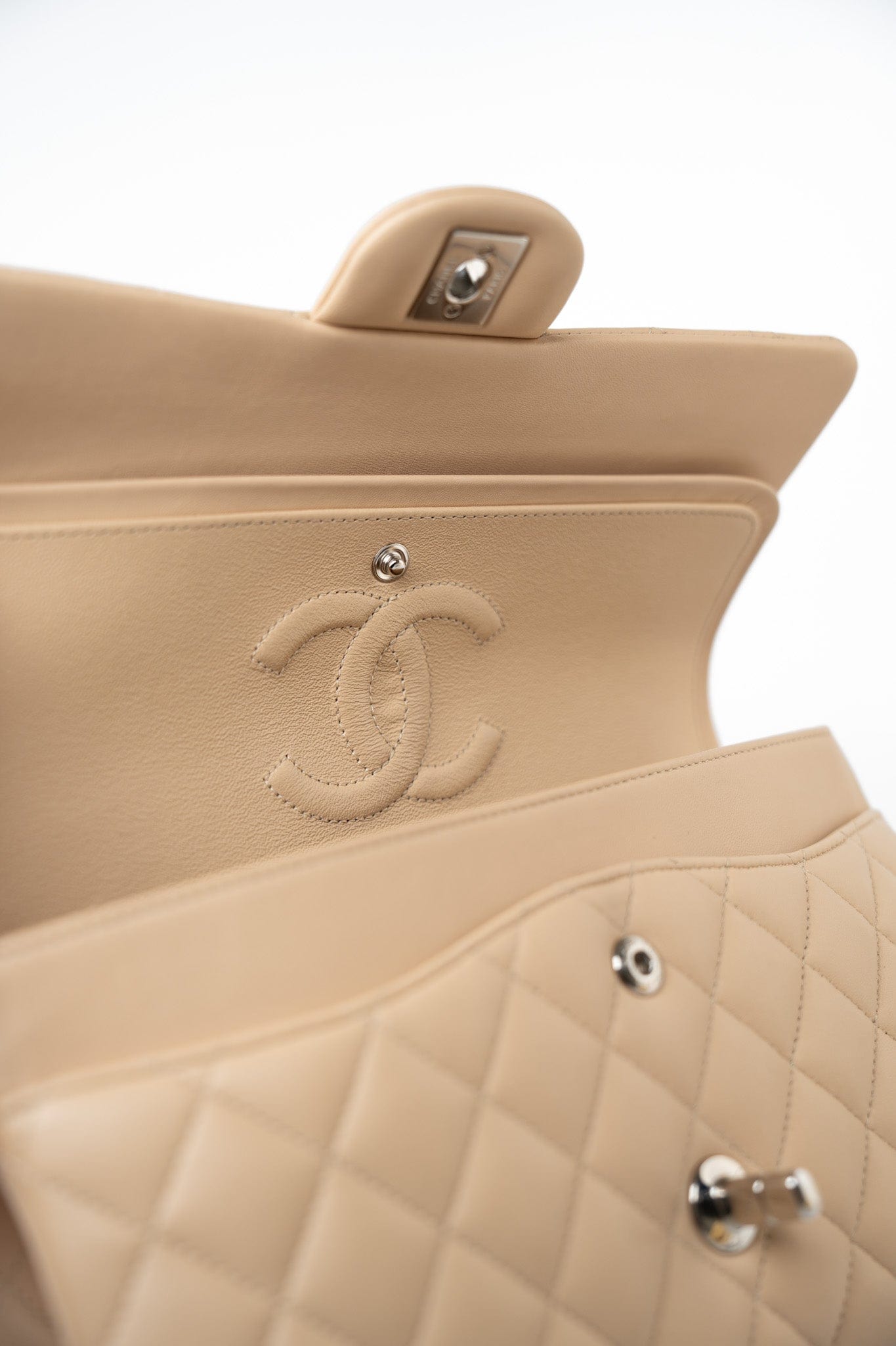 Beige Clair Lambskin Quilted Classic Flap Medium Silver Hardware