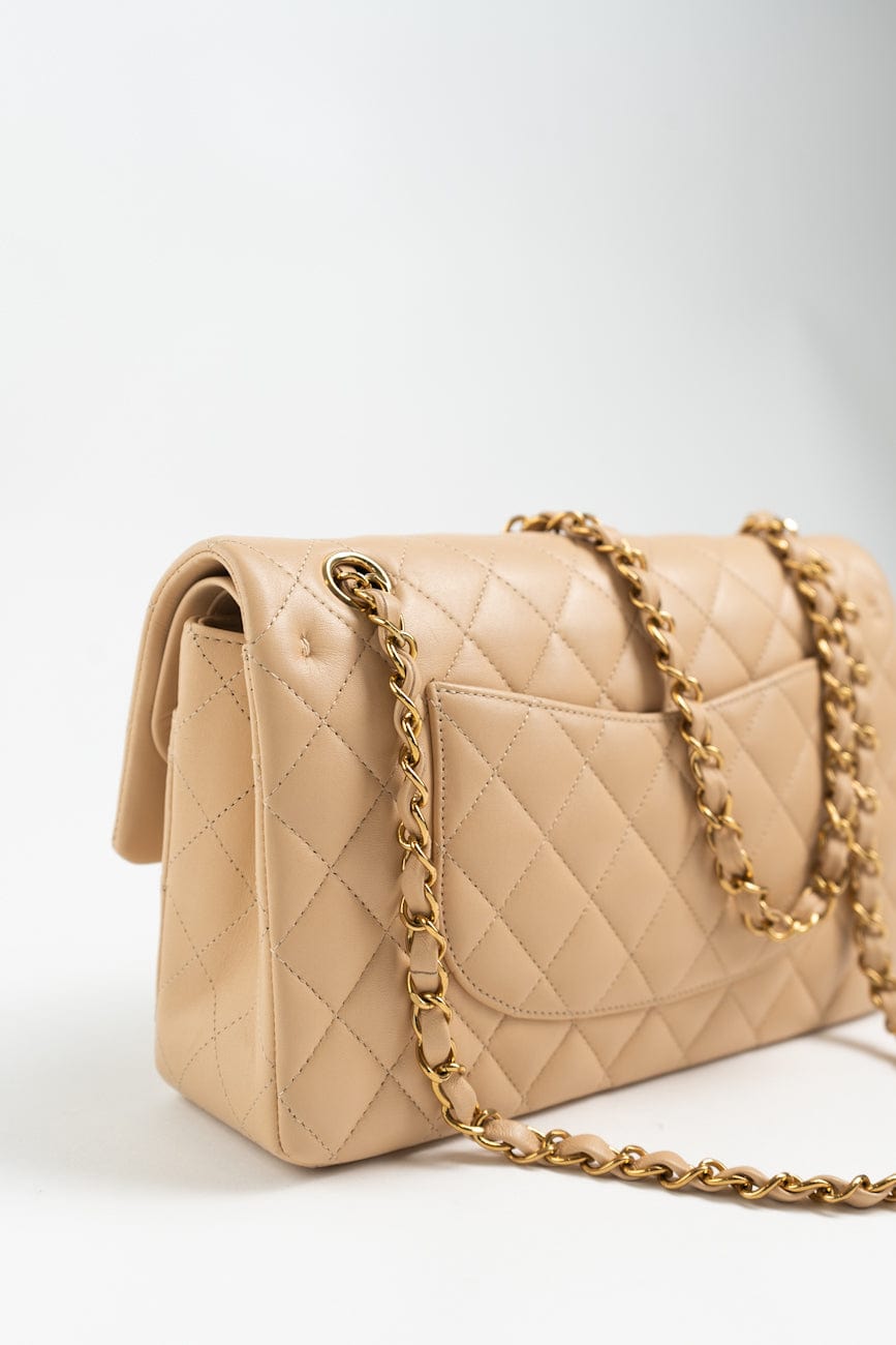 Beige Lambskin Quilted Classic Flap Medium GHW