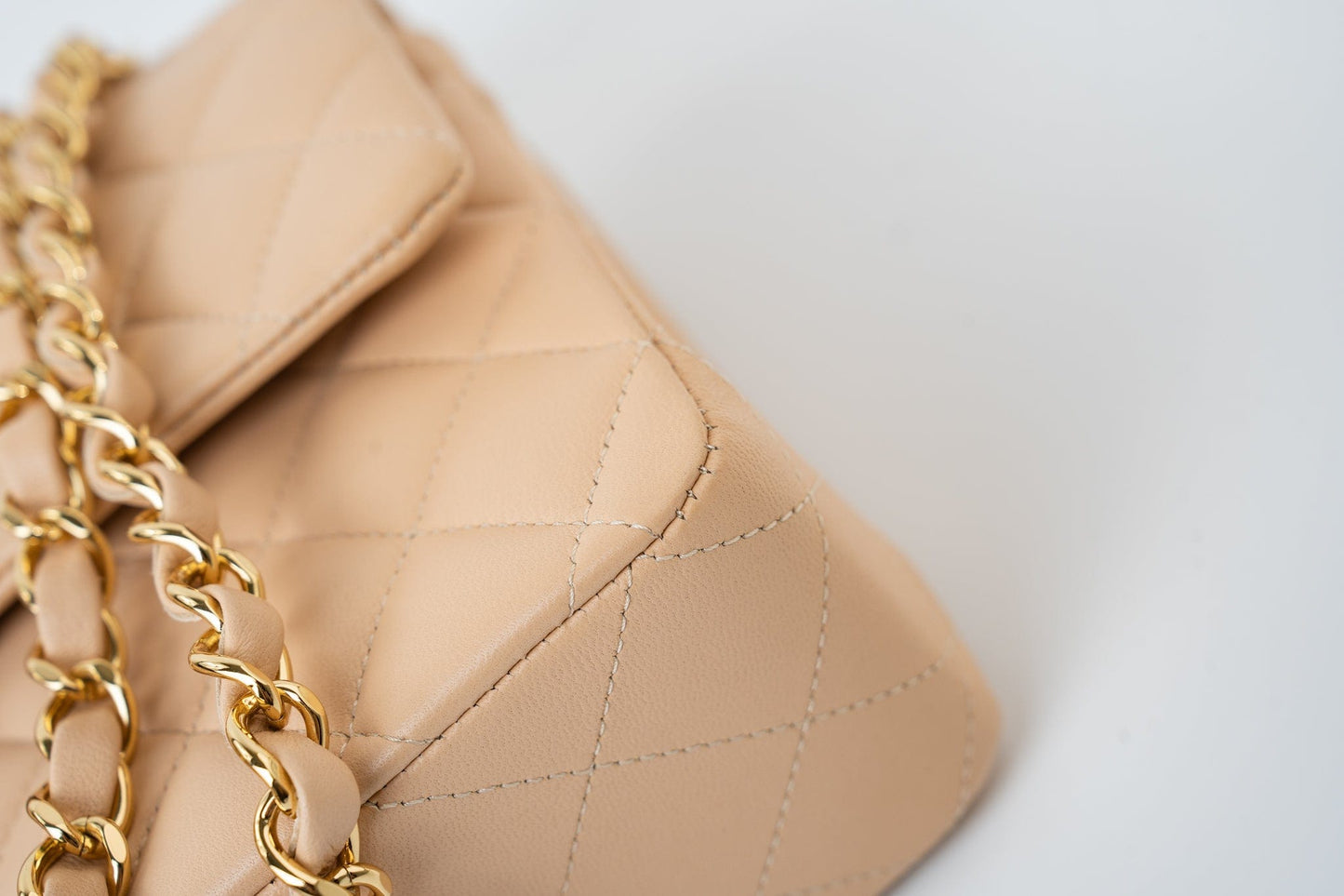 Beige Lambskin Quilted Classic Flap Medium GHW