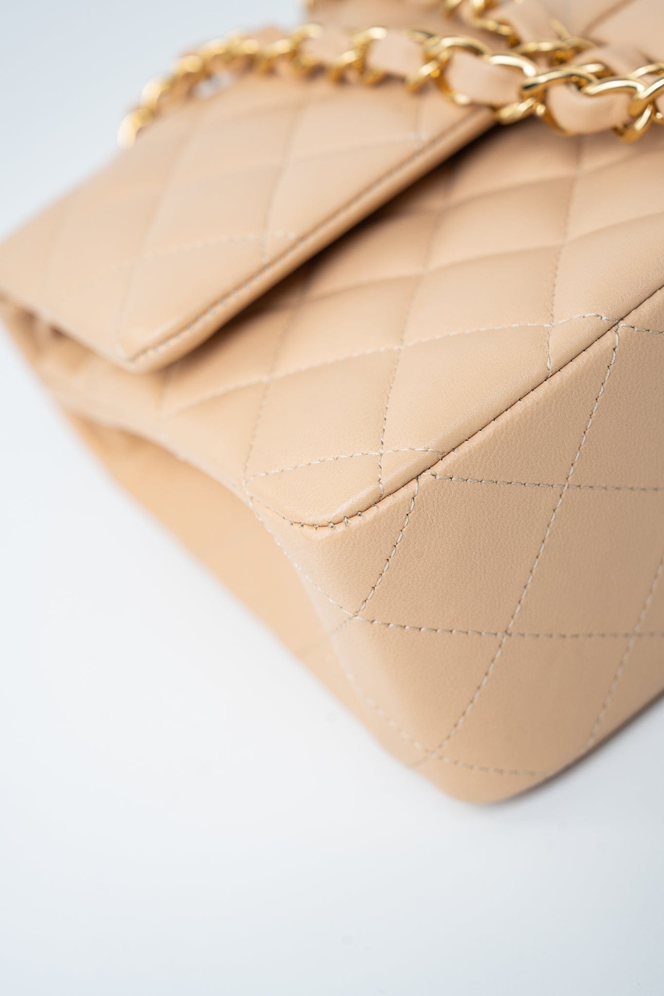 Beige Lambskin Quilted Classic Flap Medium GHW