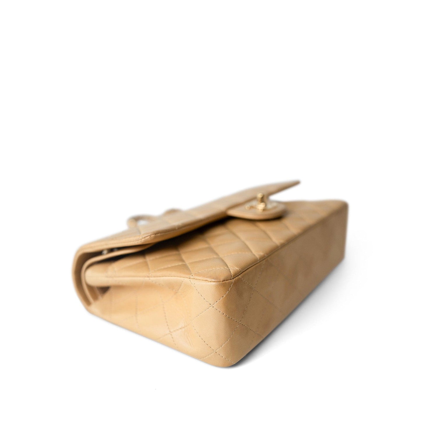 Vintage Beige Lambskin Quilted Classic flap Medium Gold Hardware