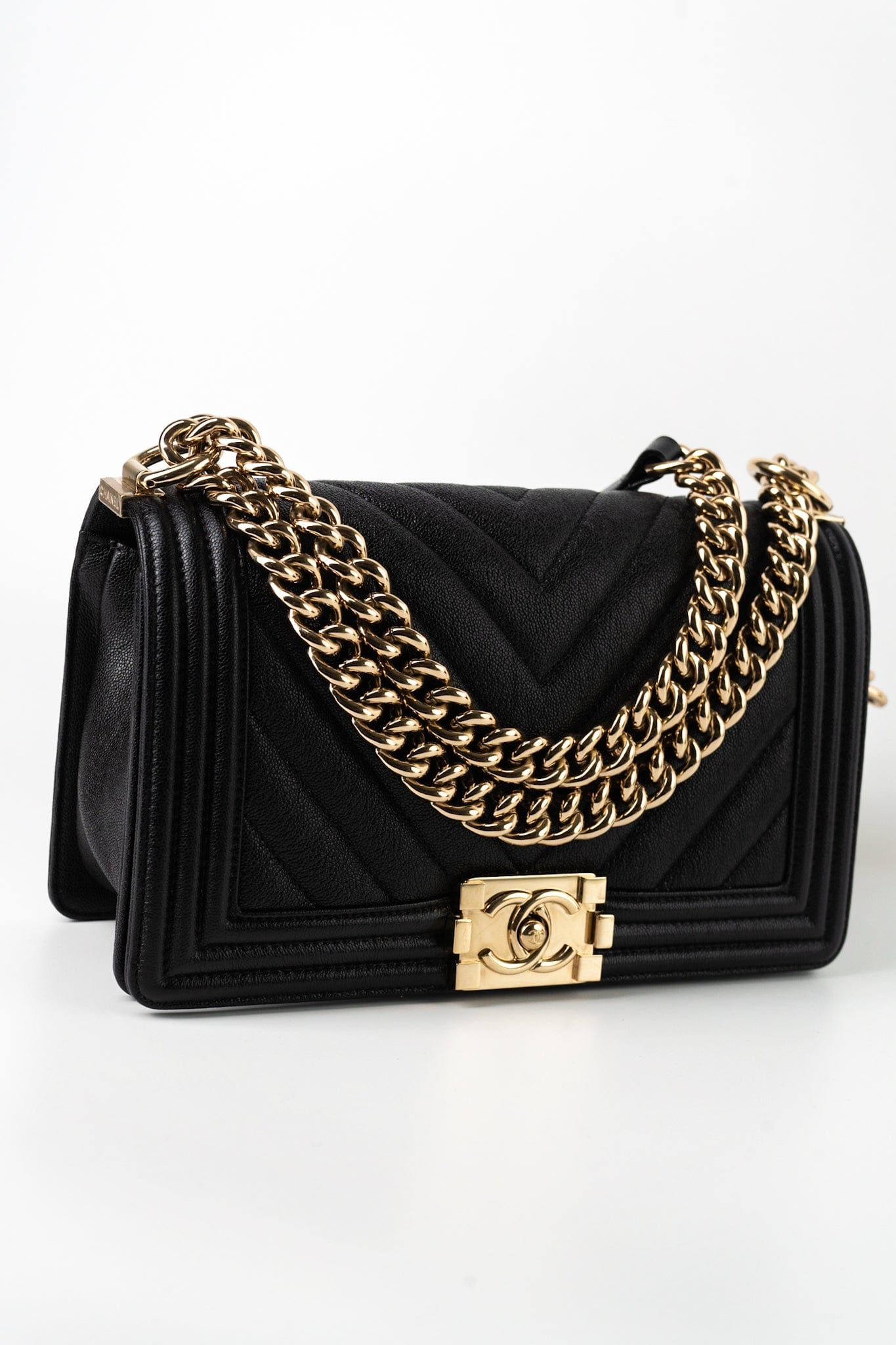 19S Shiny Black Caviar Chevron Boy Bag Medium Champagne Gold Hardware