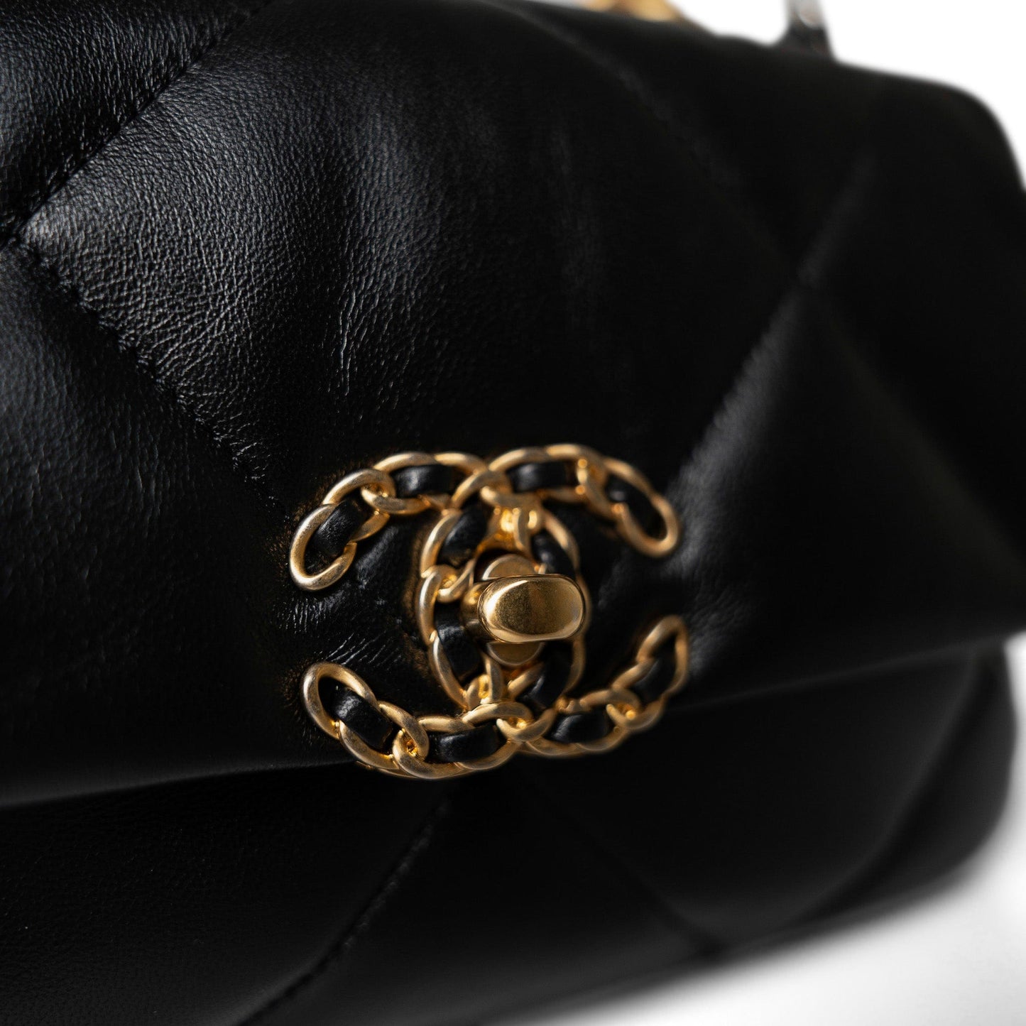 21P Black Lambskin Quilted 19 Flap Small Mixed Hardware