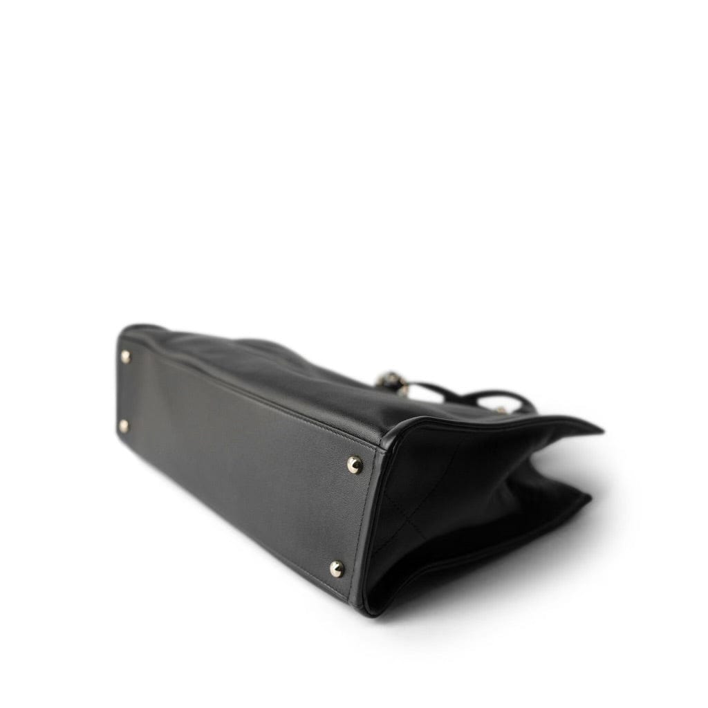 22P Small Black Zipped Shopping Bag