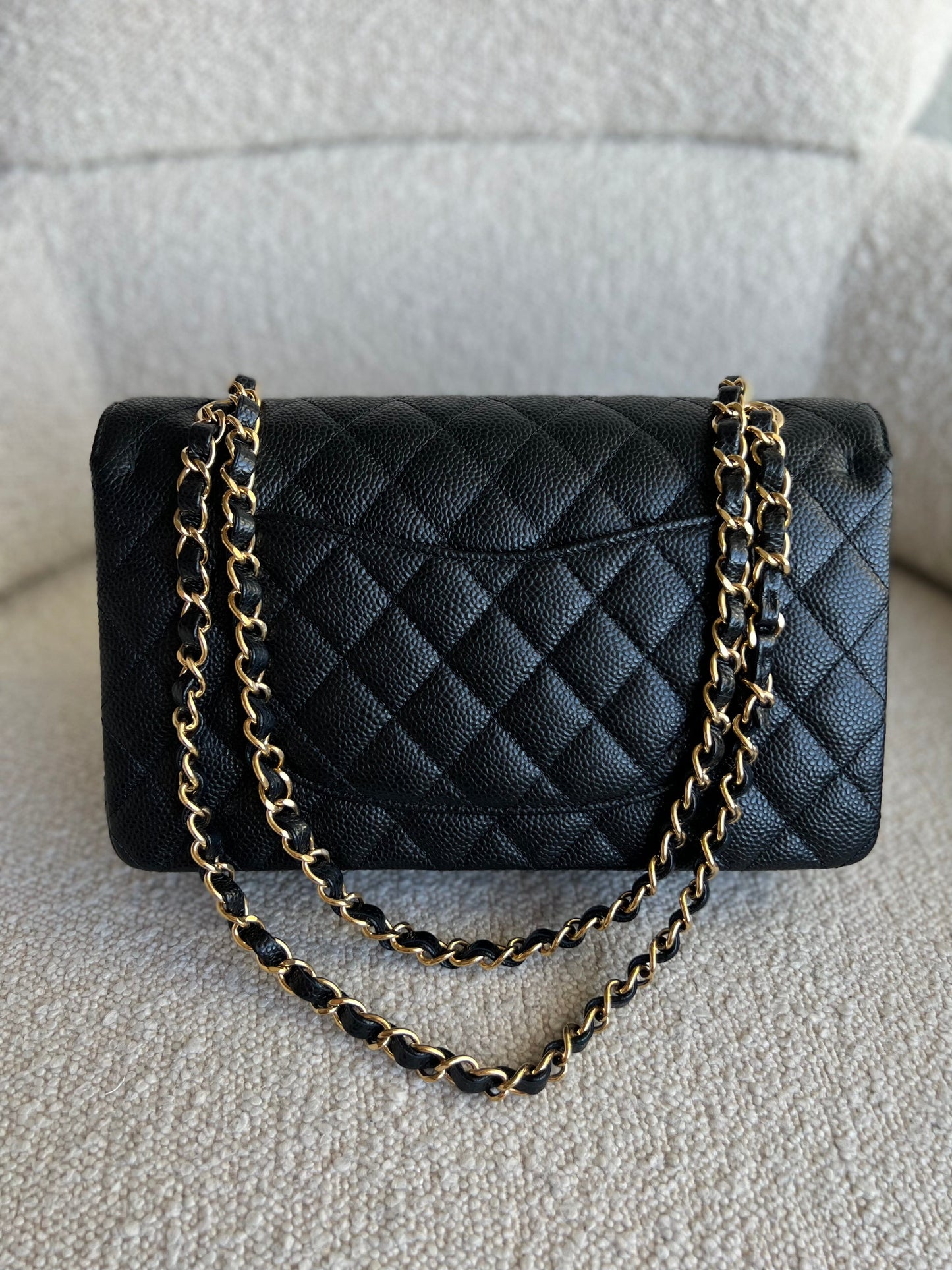 Black Caviar Quilted Classic Flap Medium GHW