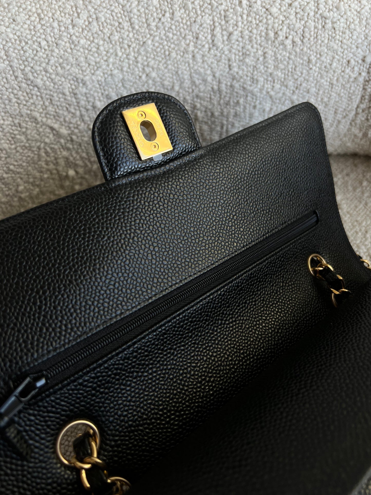 Black Caviar Quilted Classic Flap Medium GHW