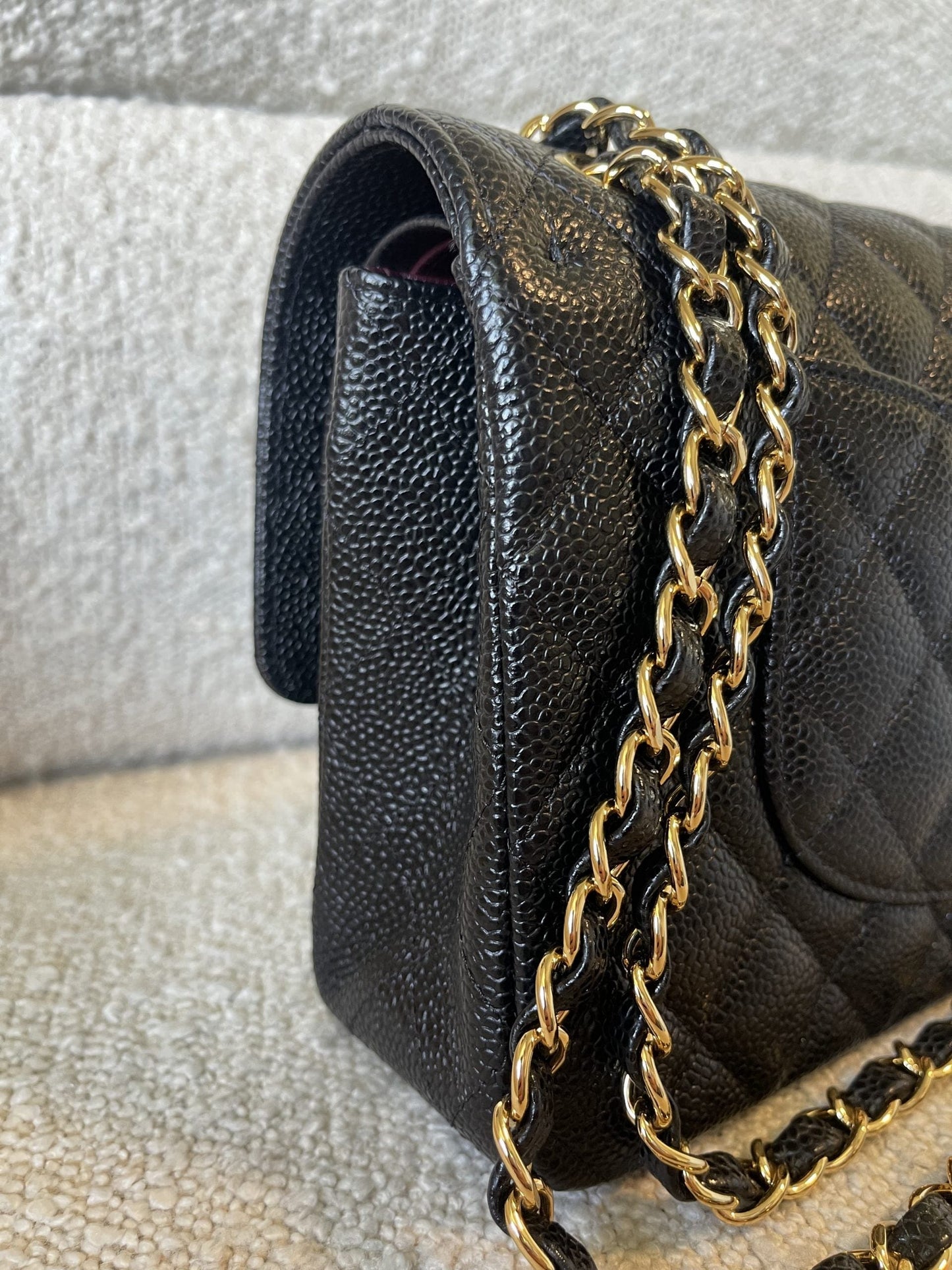 Black Caviar Quilted Classic Flap Medium LGHW