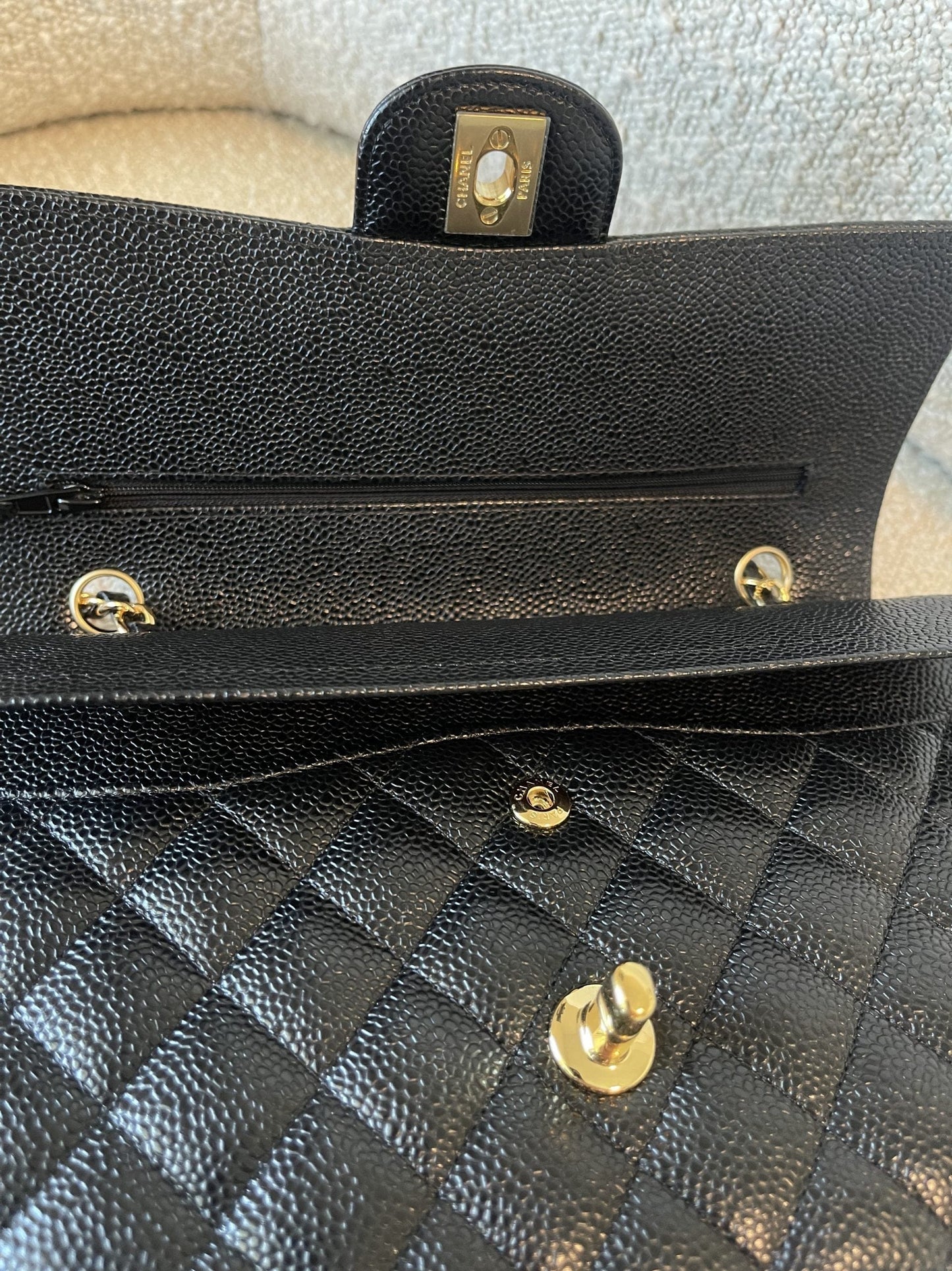 Black Caviar Quilted Classic Flap Medium LGHW